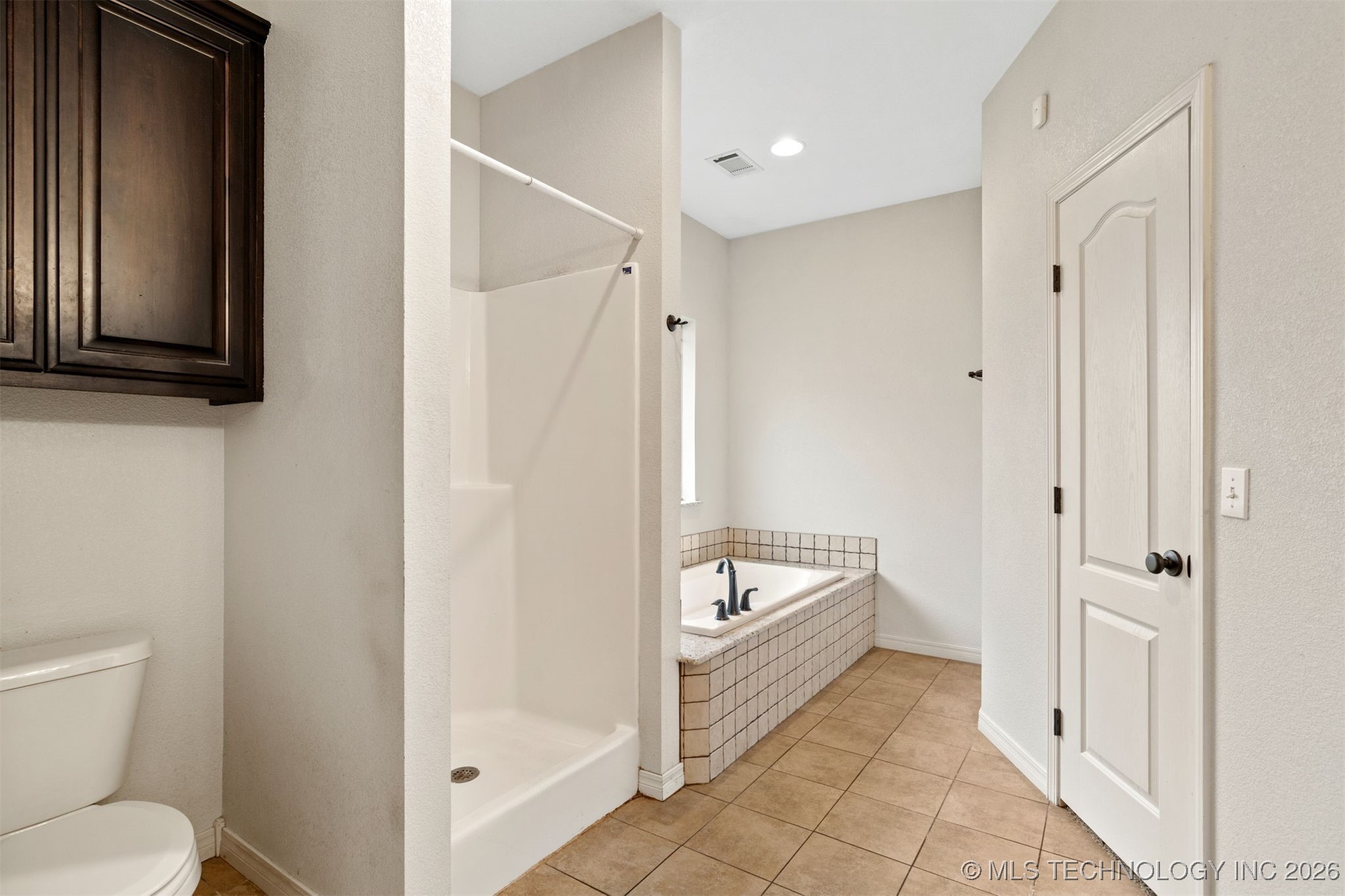 3508 Carriage Point Drive Property Photo 14