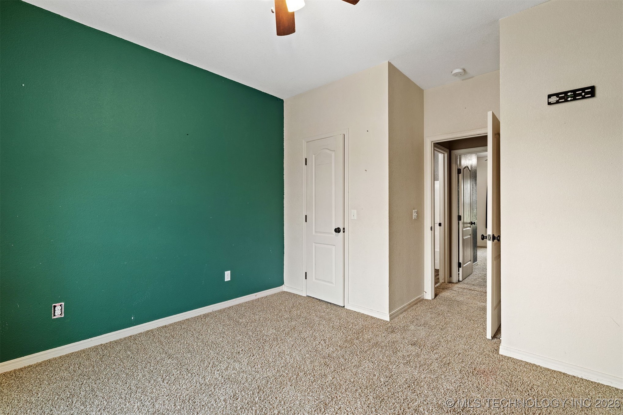 3508 Carriage Point Drive Property Photo 17