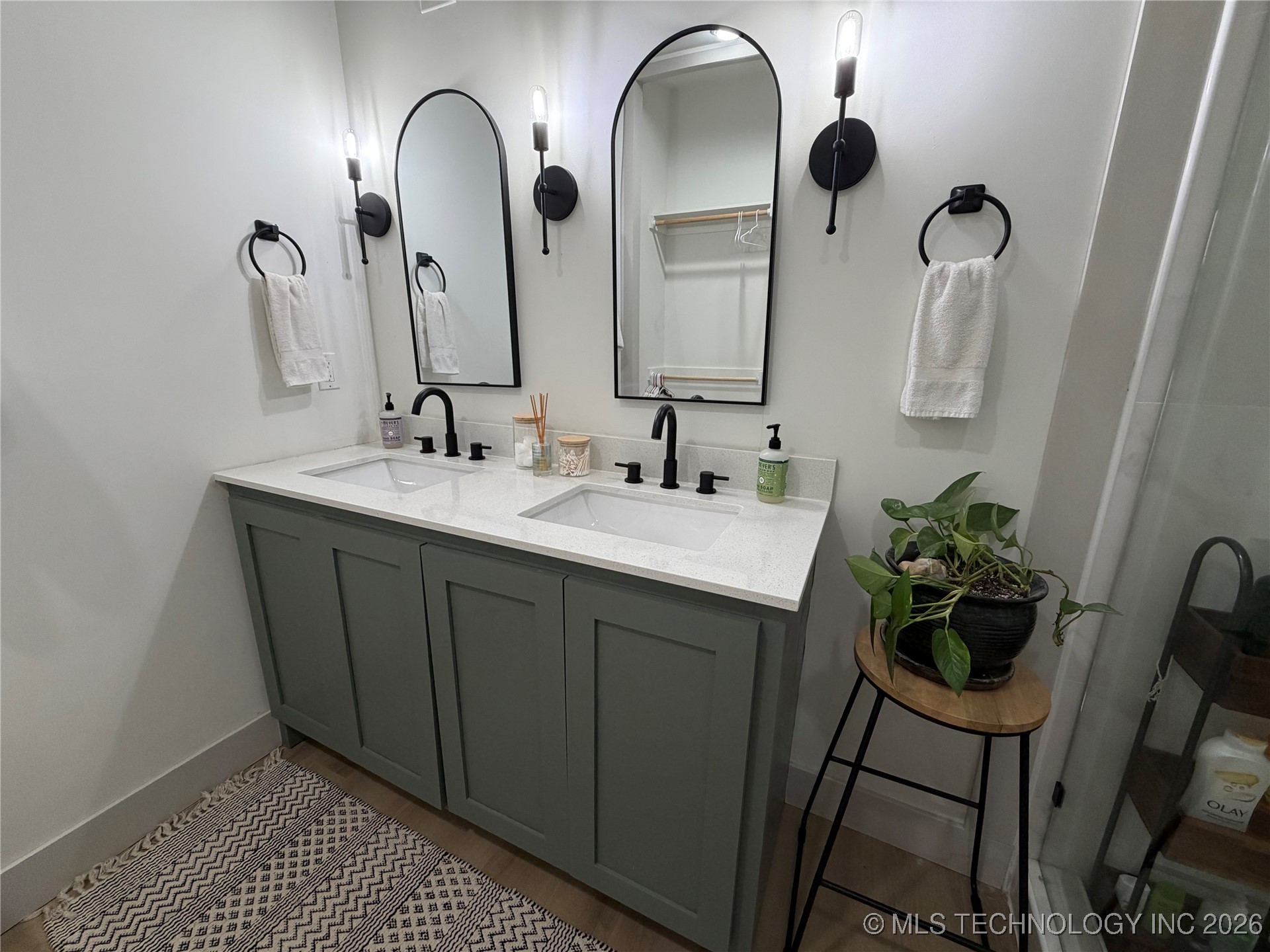 1928 S Indianapolis Avenue Property Photo 20