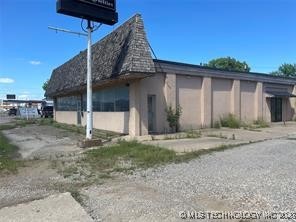 620 N 1st Avenue Property Photo 4