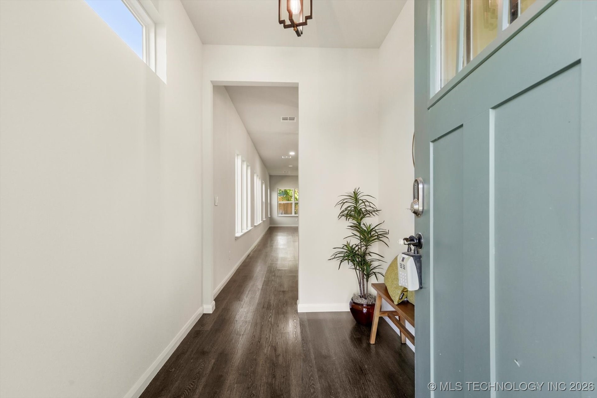 339 W Hickory Street Property Photo 3