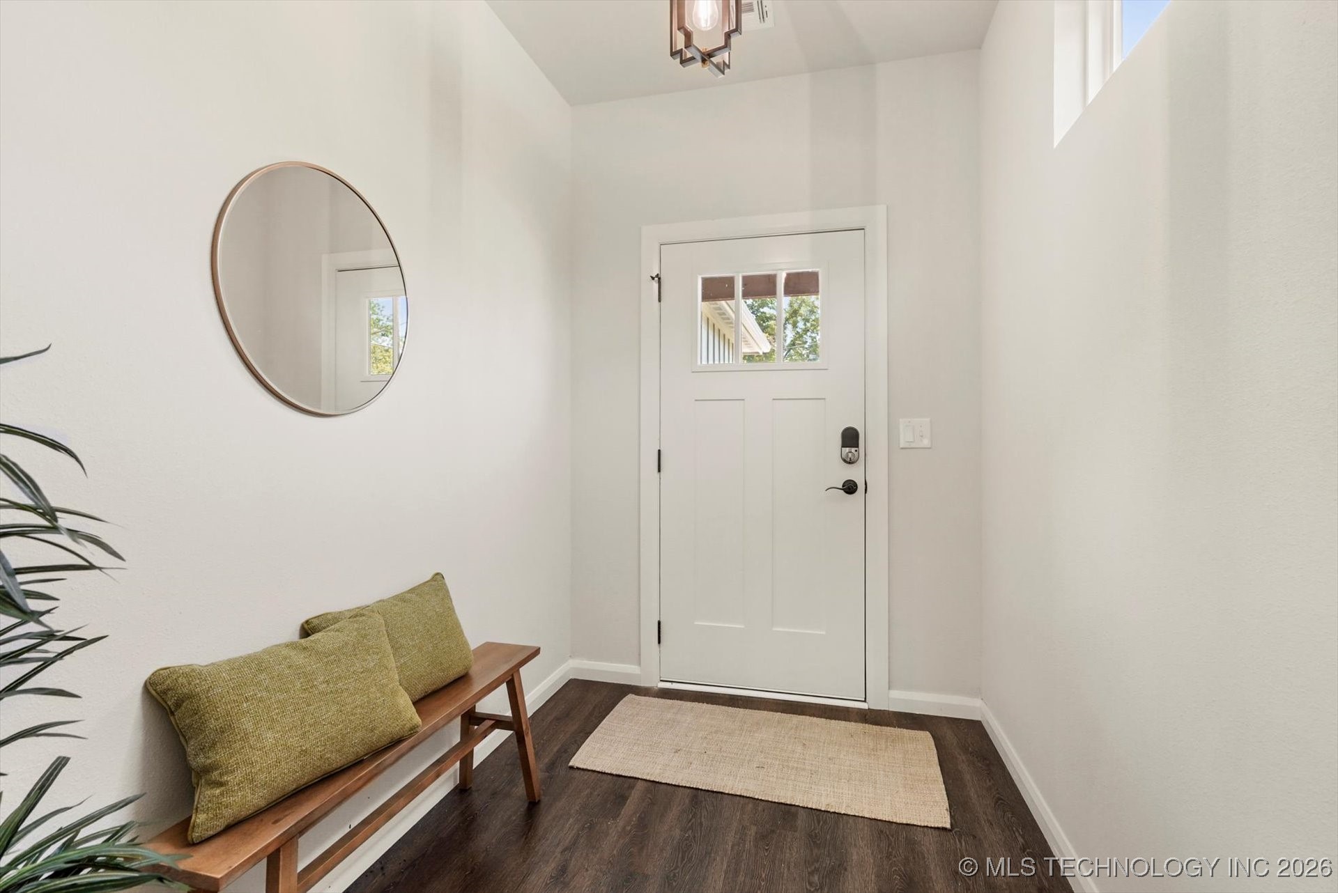 339 W Hickory Street Property Photo 4