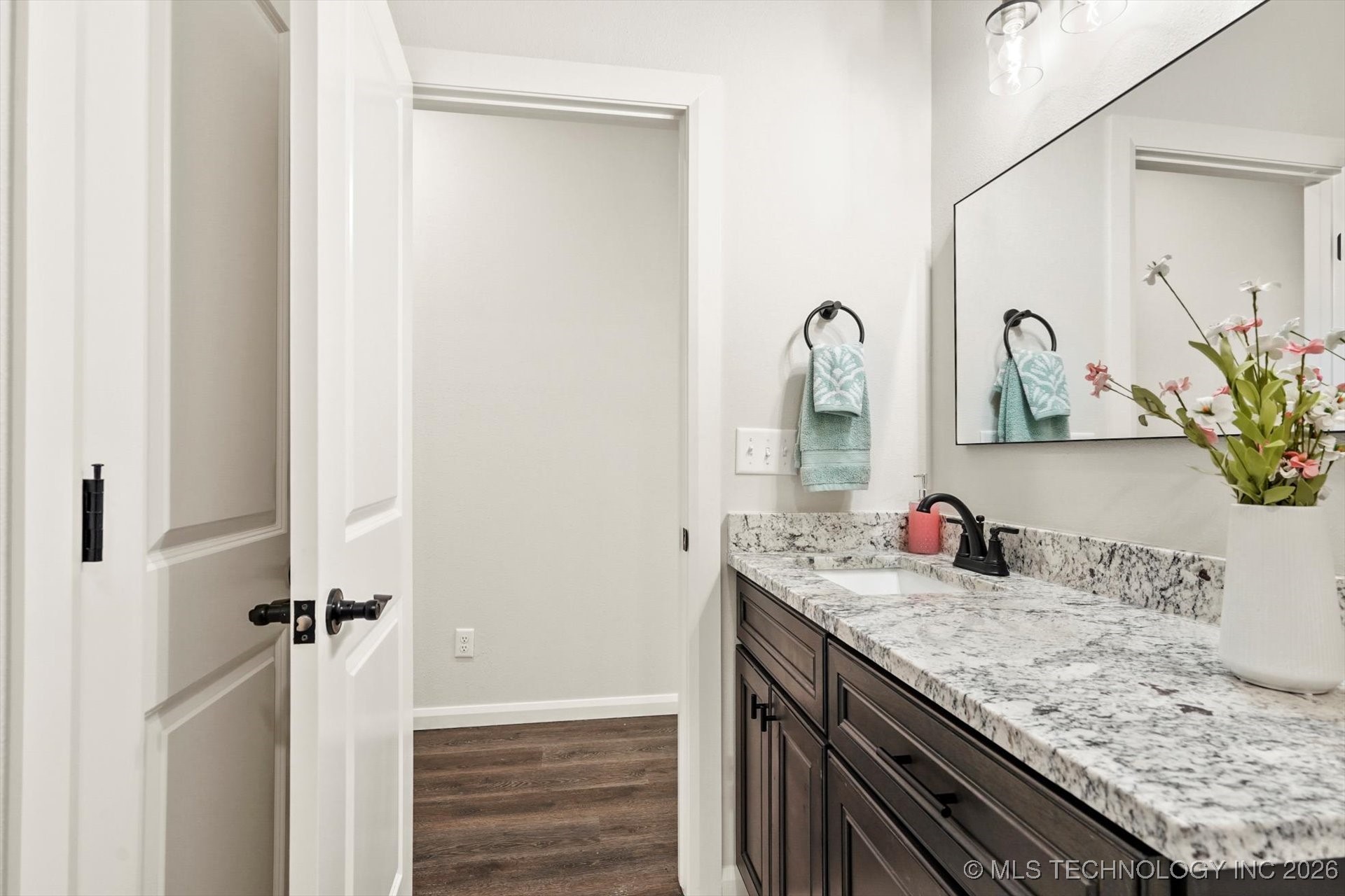 339 W Hickory Street Property Photo 29