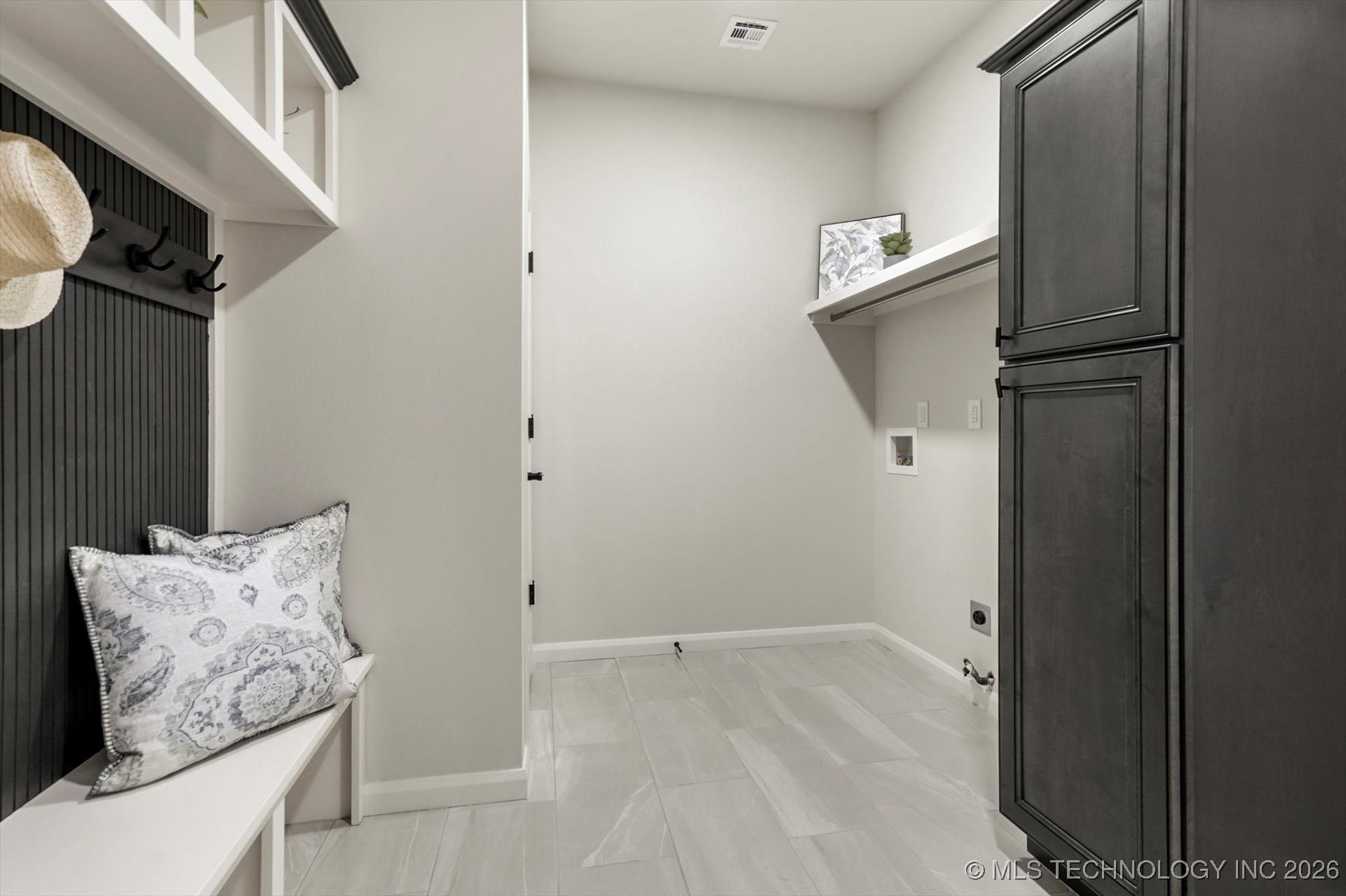 339 W Hickory Street Property Photo 32