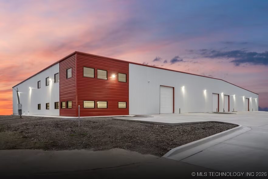 3000 N Florence Avenue Property Photo 1