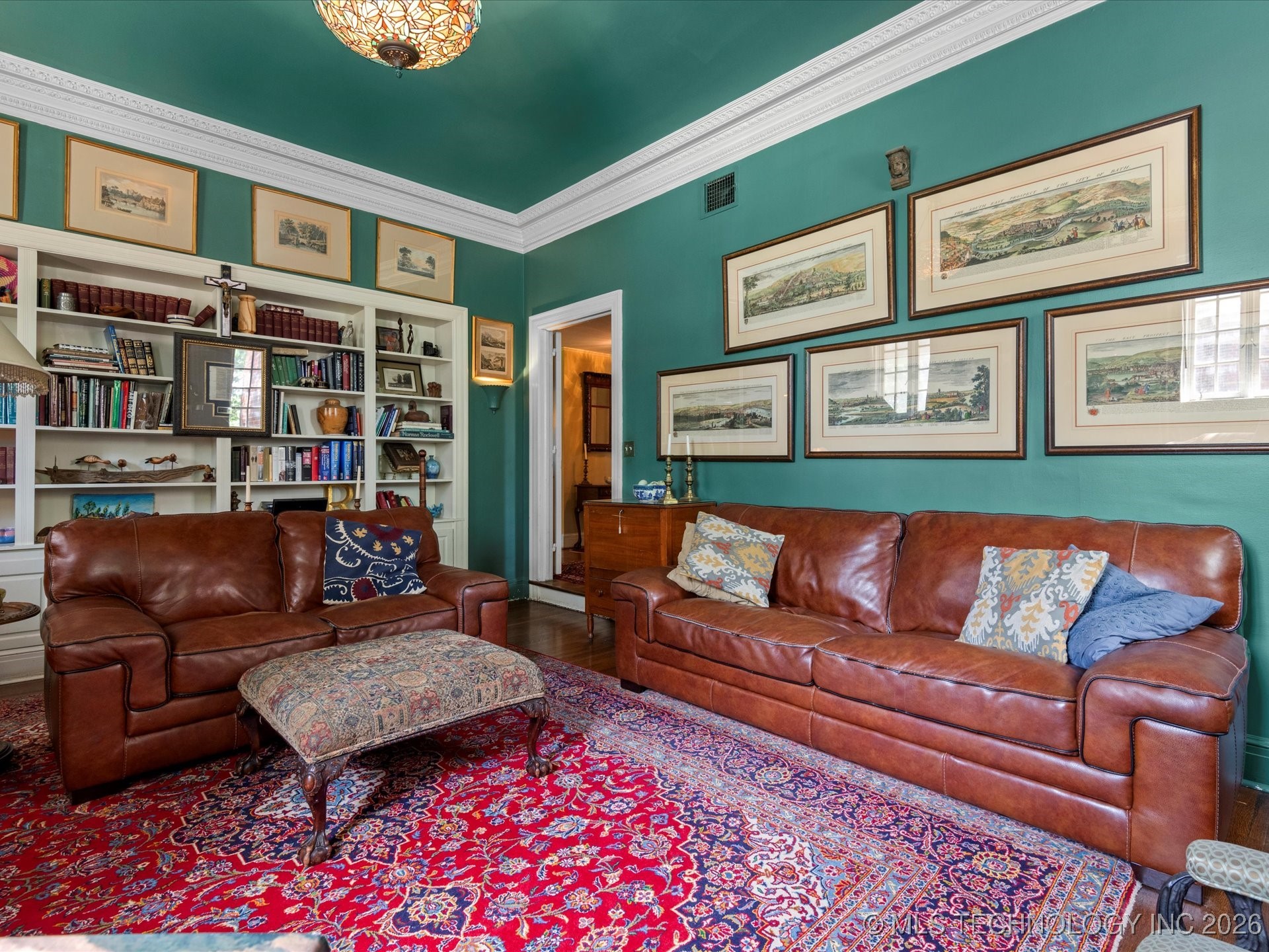 535 E 14th Street Property Photo 9