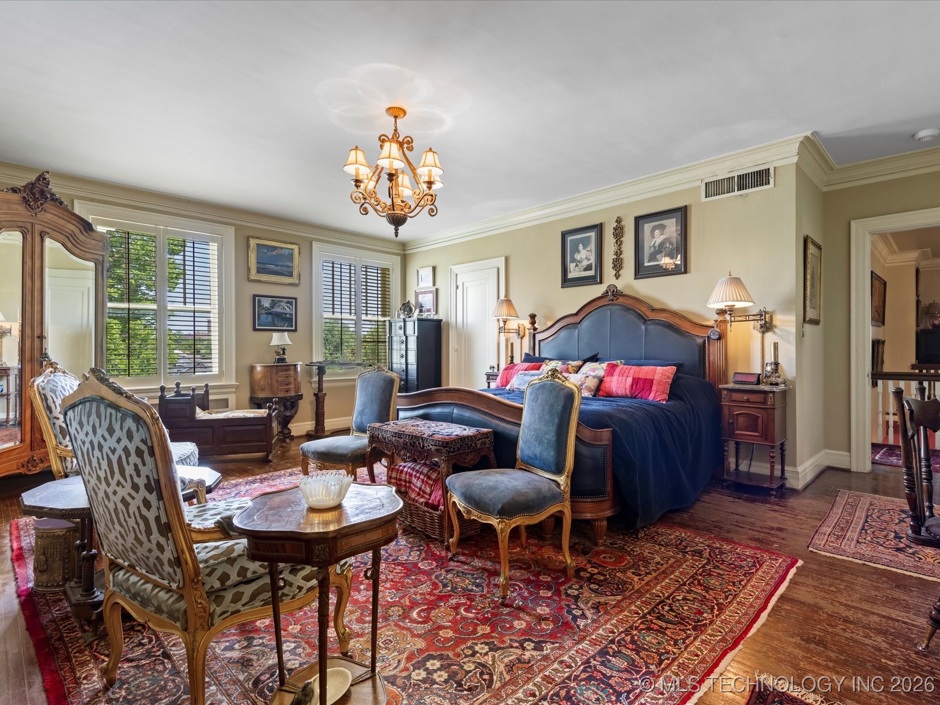 535 E 14th Street Property Photo 19