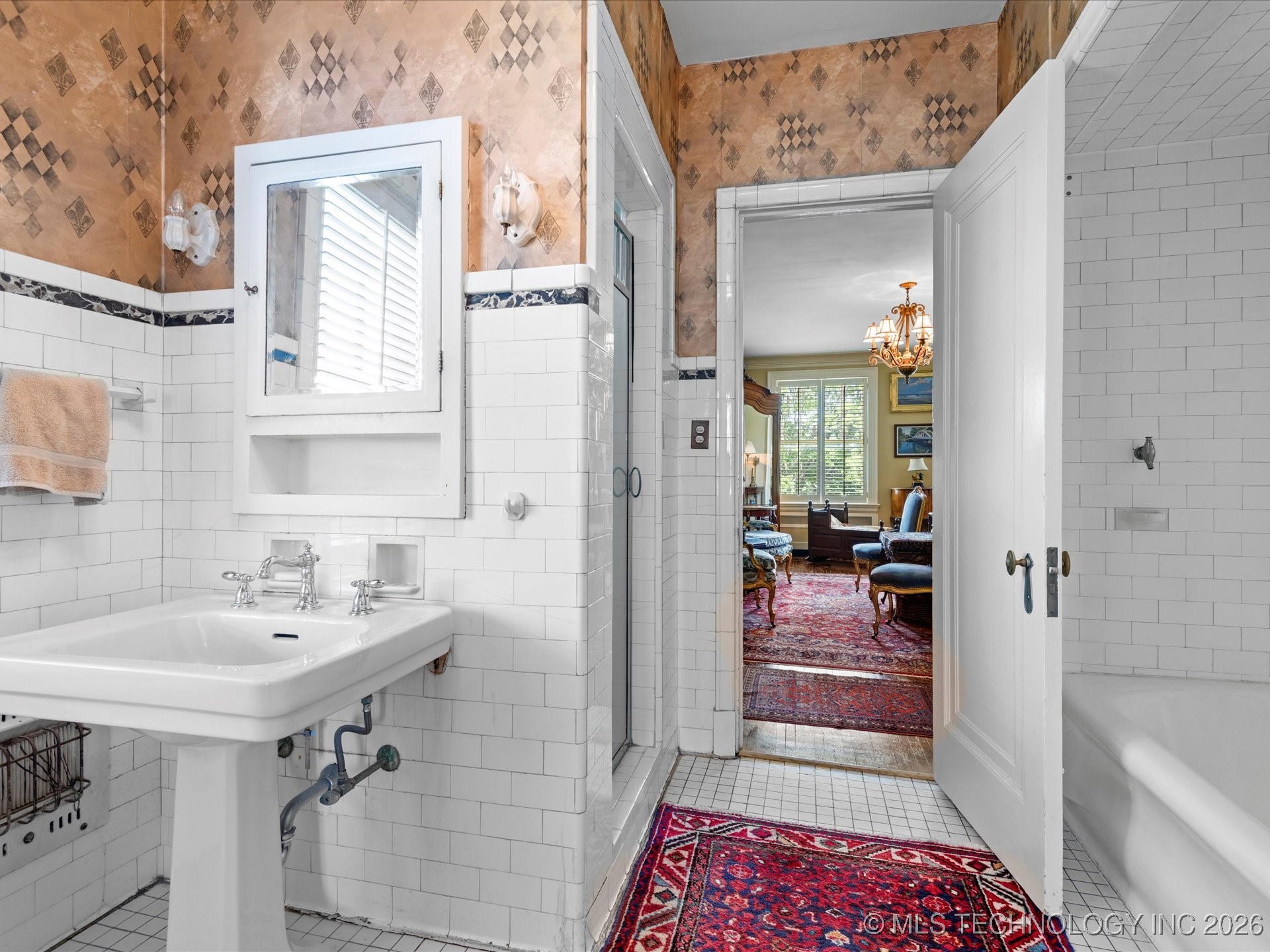 535 E 14th Street Property Photo 21