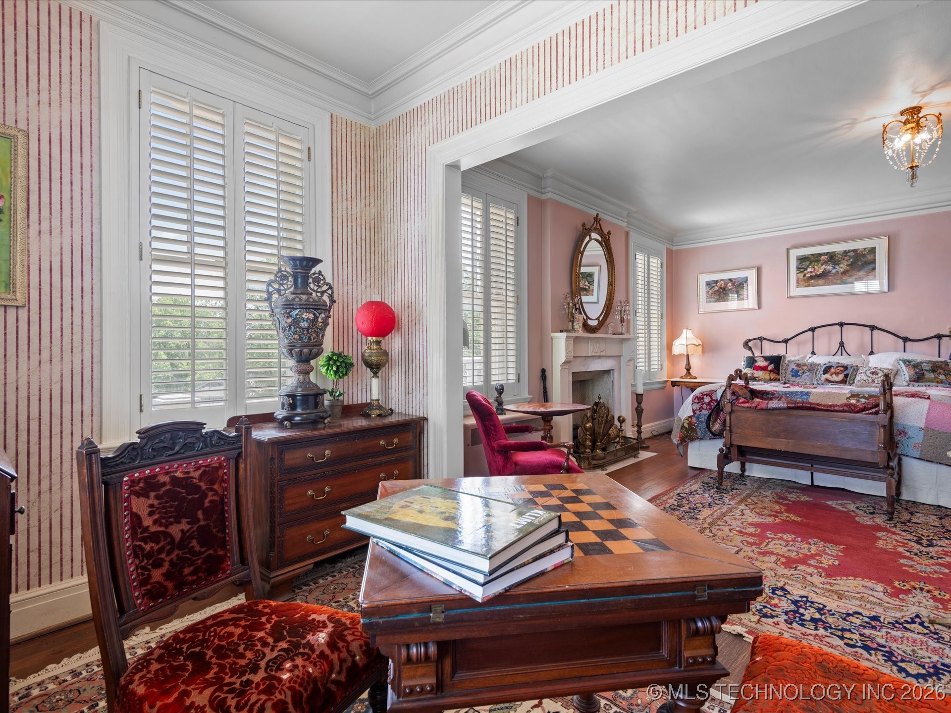 535 E 14th Street Property Photo 29