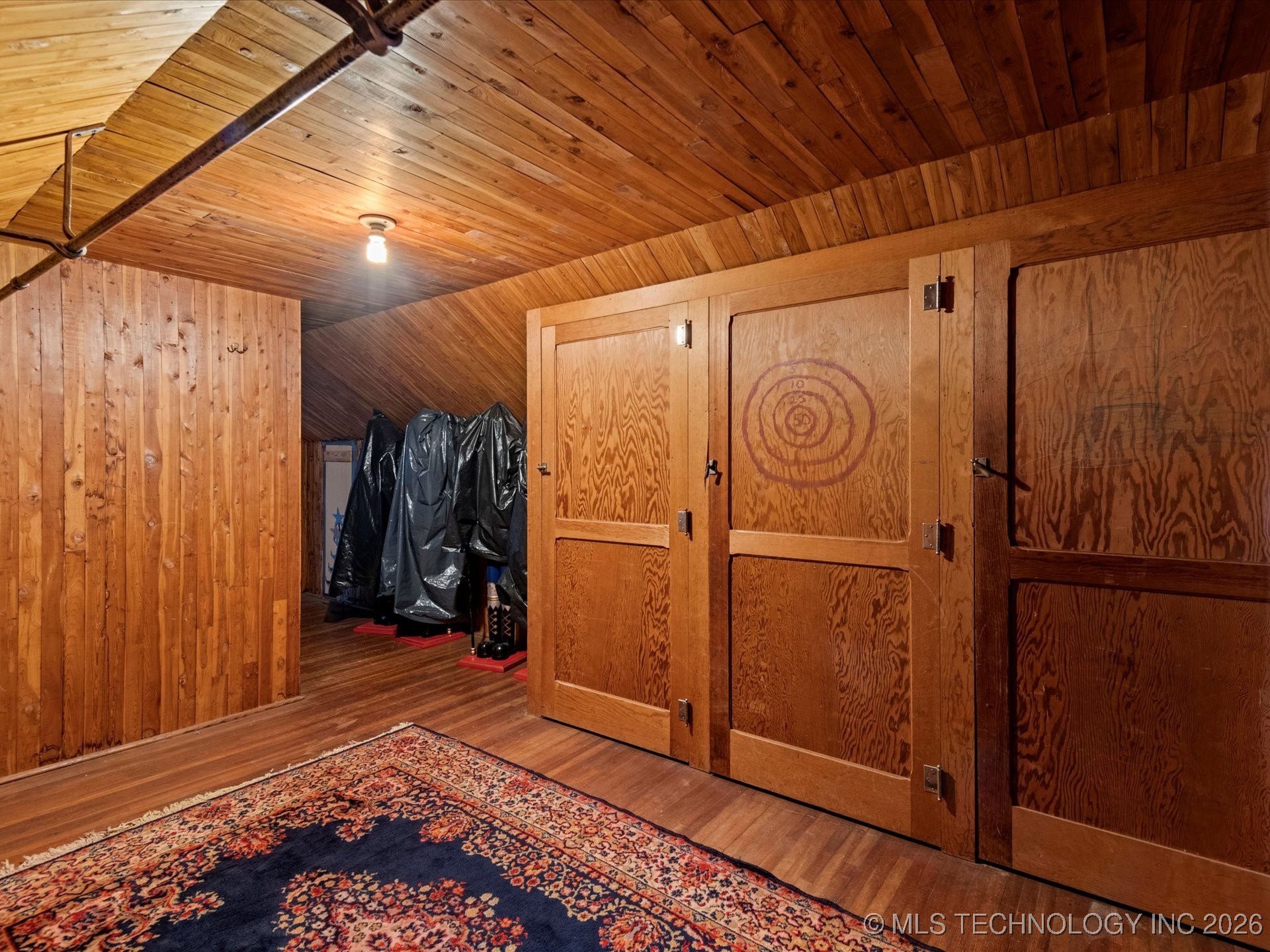 535 E 14th Street Property Photo 38