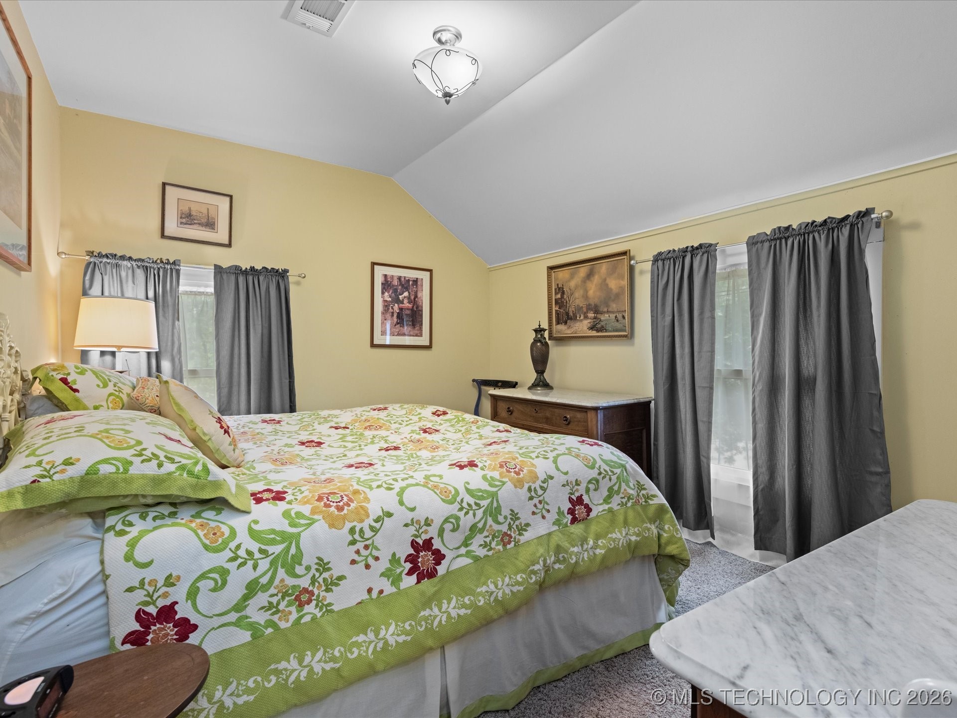 535 E 14th Street Property Photo 42