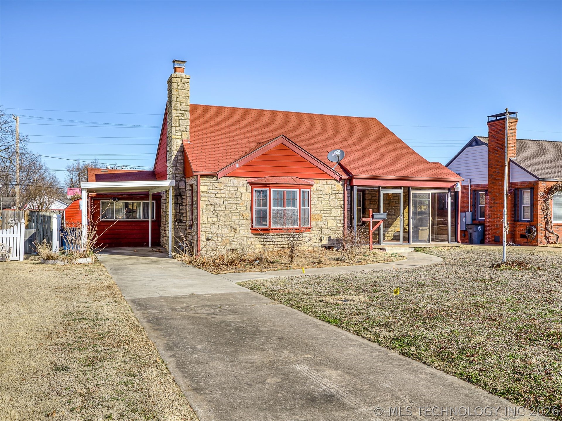 3923 E 11th Place Property Photo 6