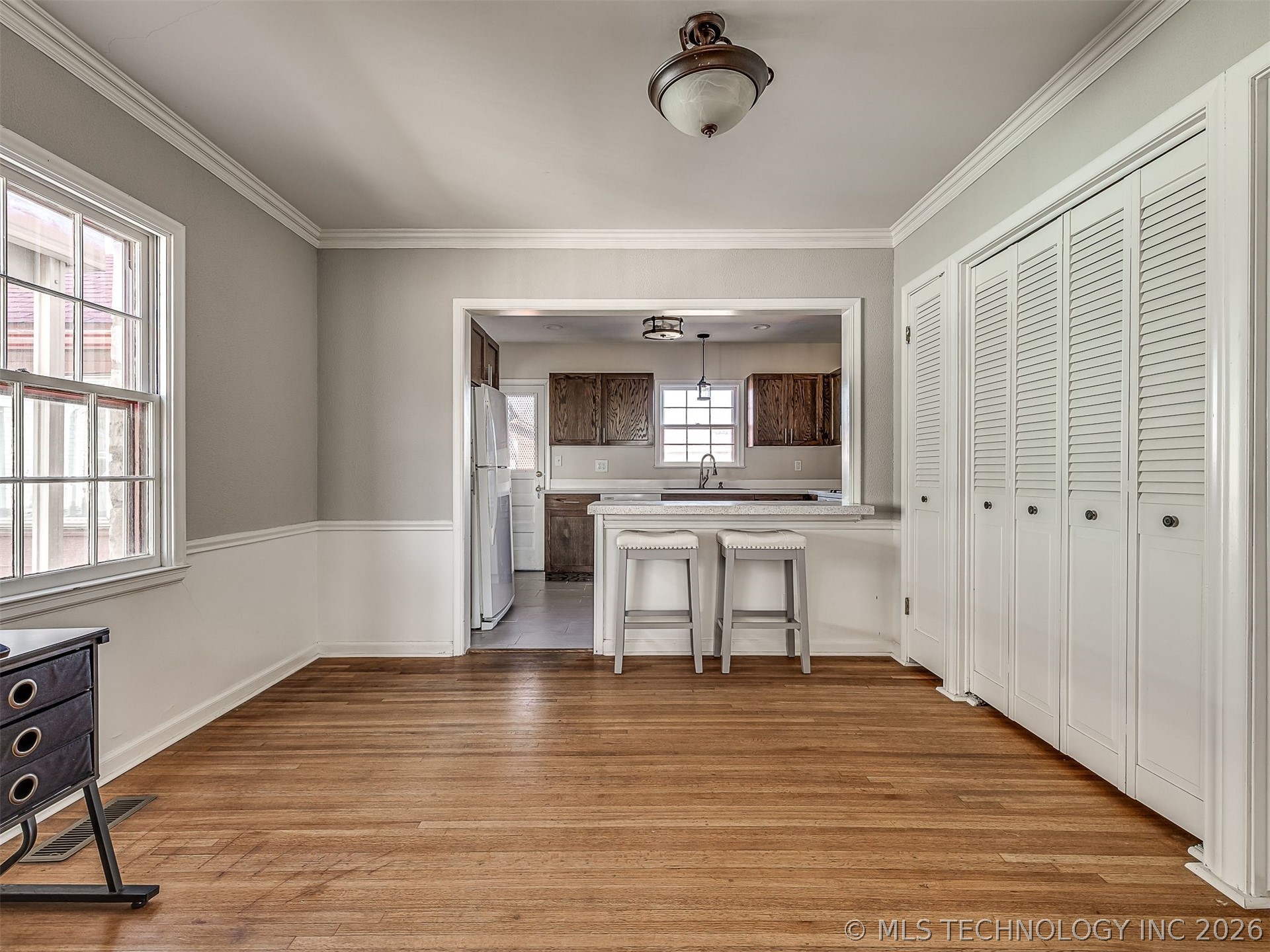 3923 E 11th Place Property Photo 18