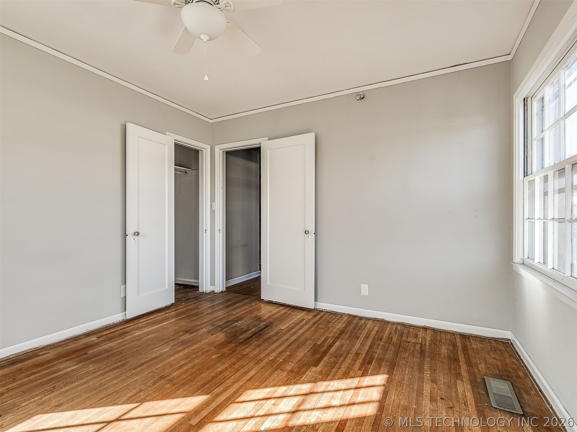 3923 E 11th Place Property Photo 36