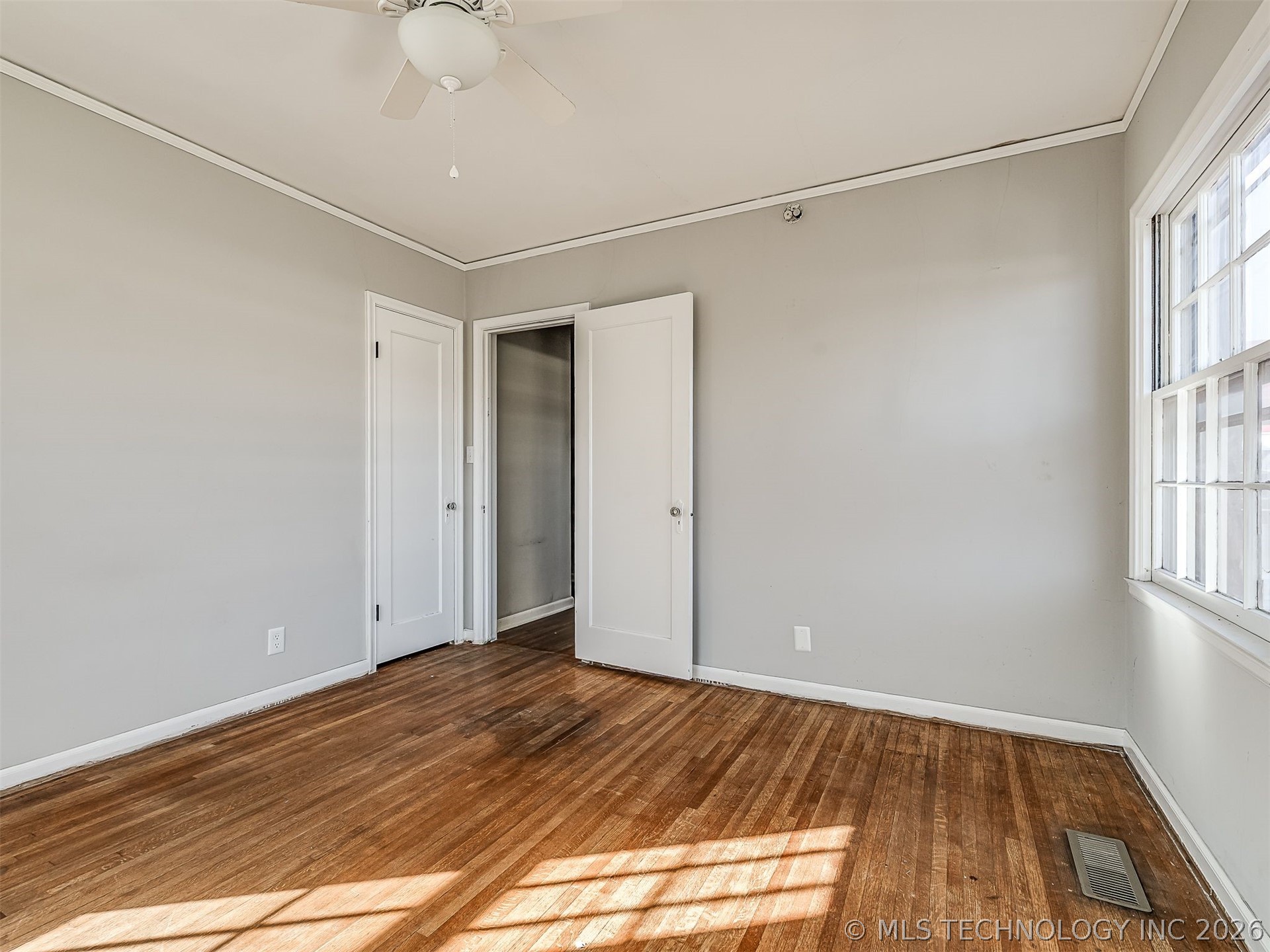 3923 E 11th Place Property Photo 37