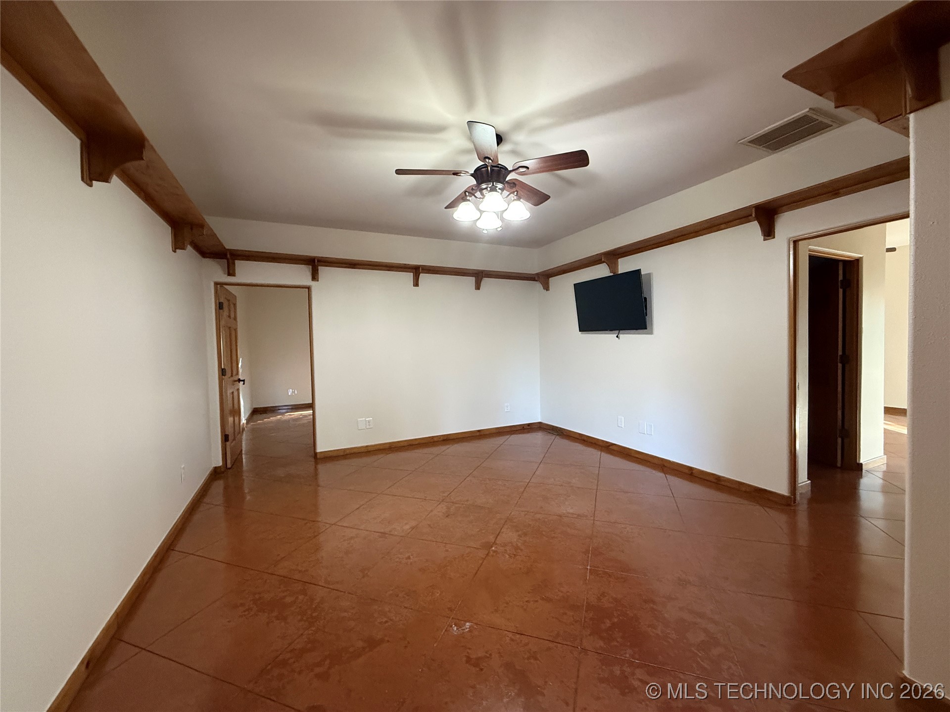 1001 N 64th Street West Property Photo 9