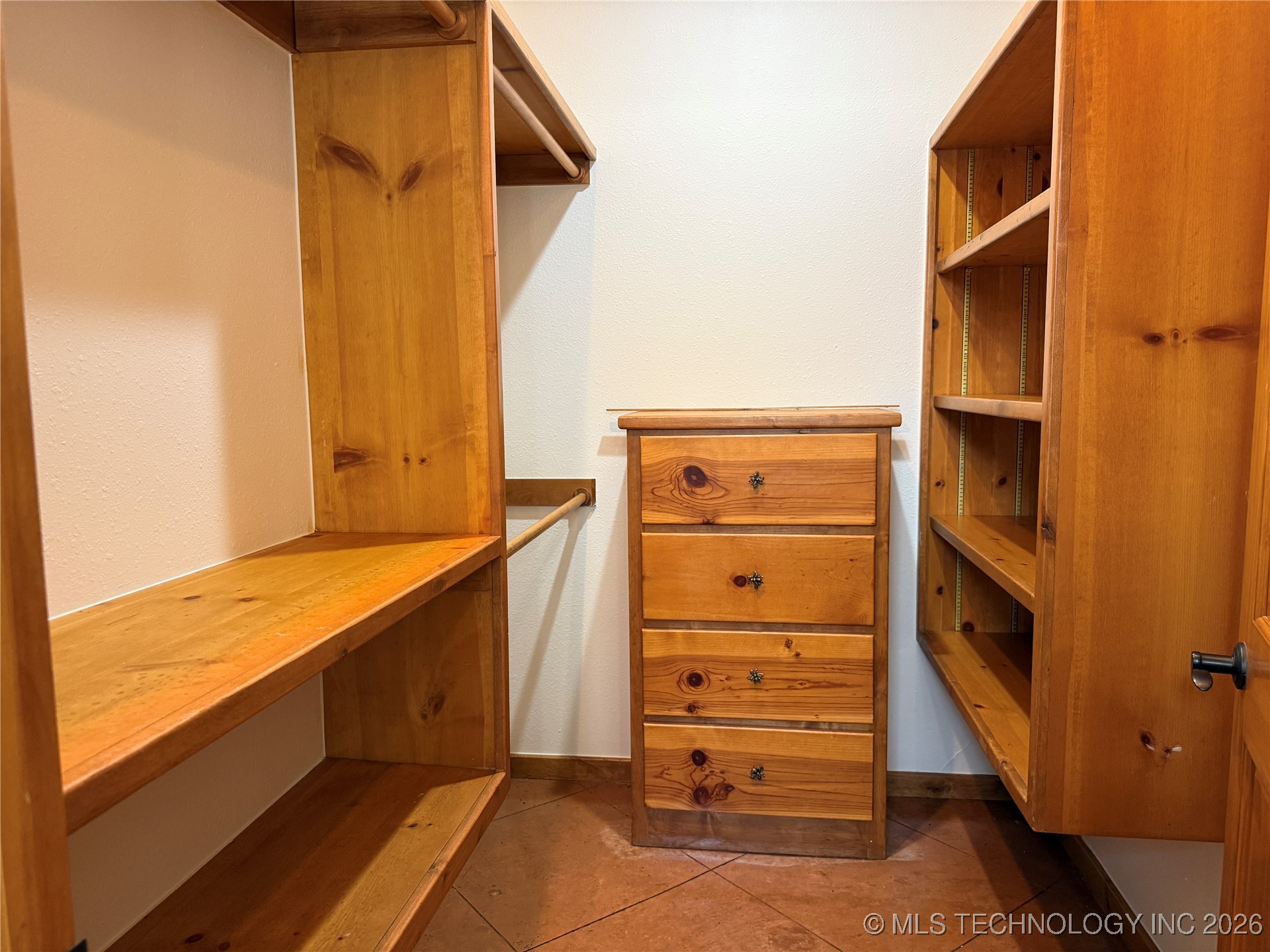 1001 N 64th Street West Property Photo 14