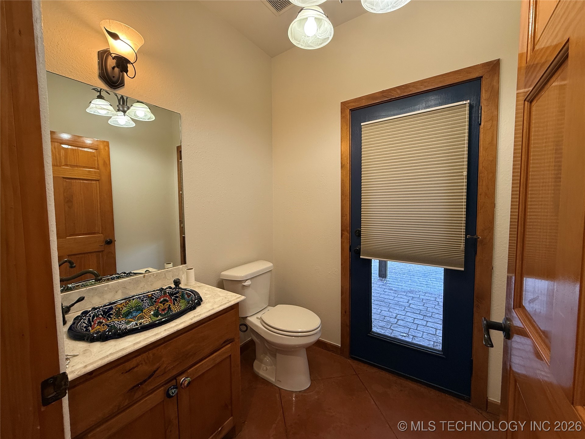 1001 N 64th Street West Property Photo 17