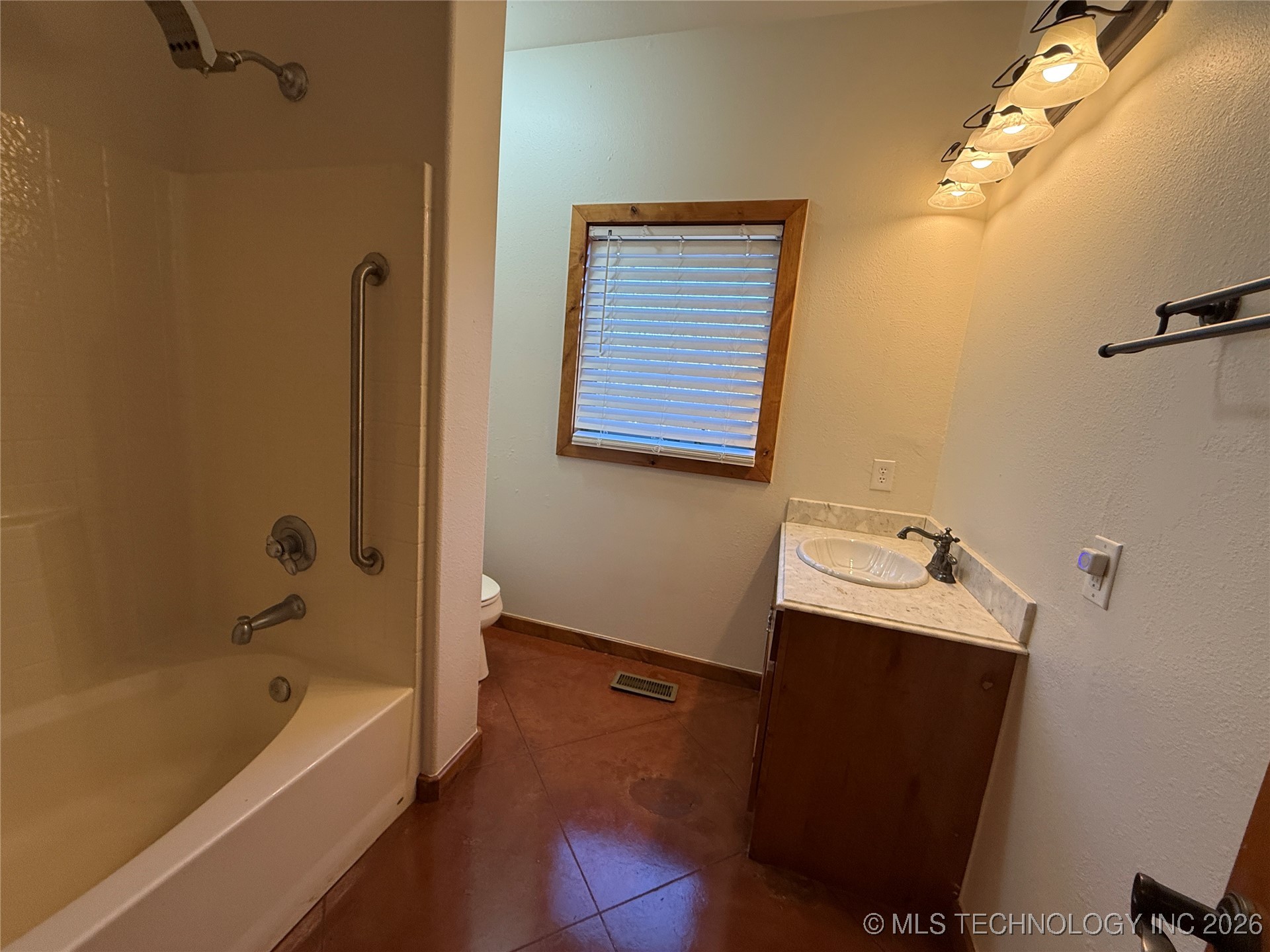 1001 N 64th Street West Property Photo 20