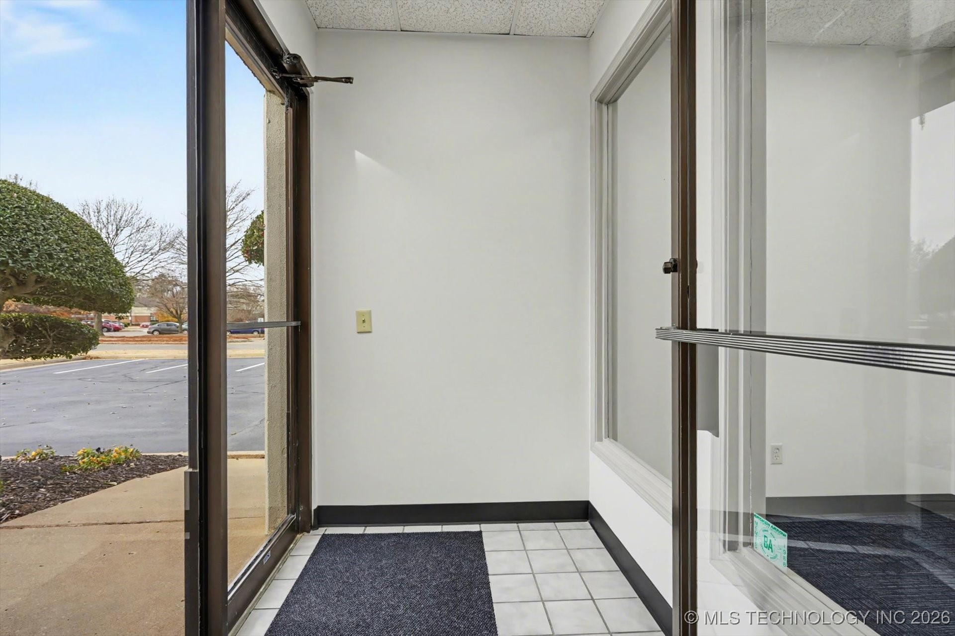 3103 S Juniper Avenue Property Photo 6