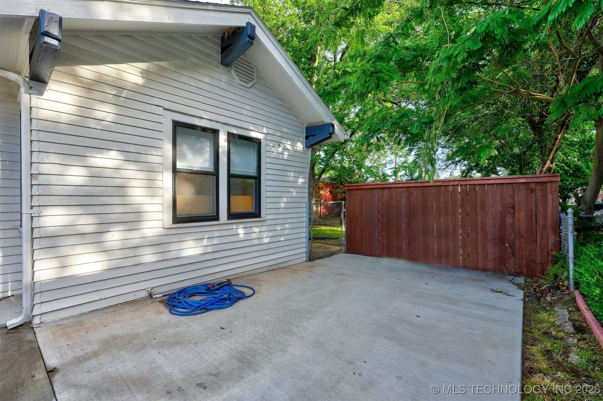 2009 Nw 12th Property Photo 3