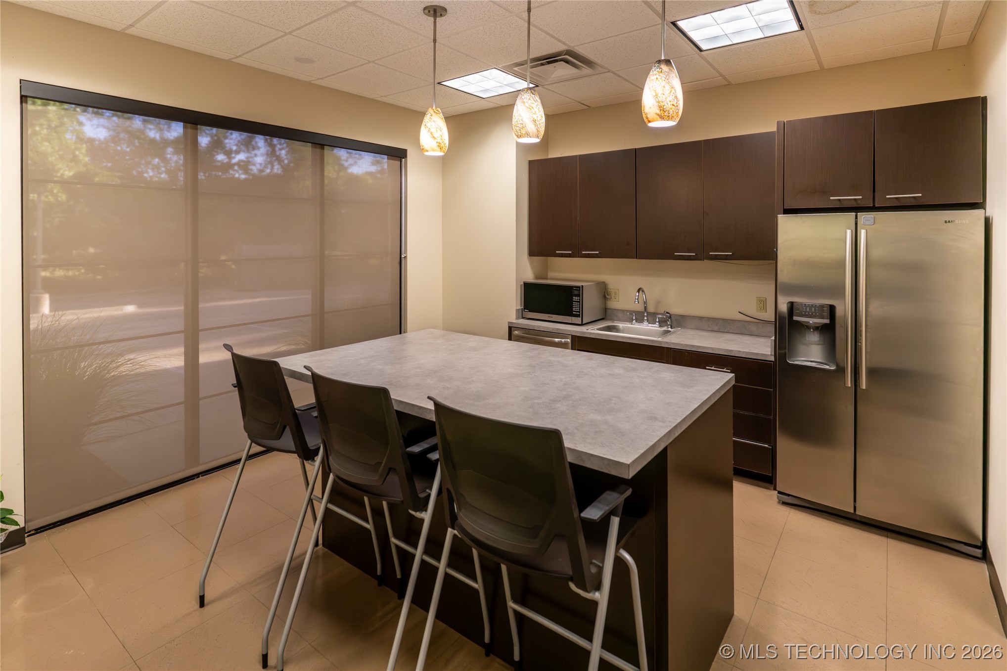 8126 S Mingo Road Property Photo 9