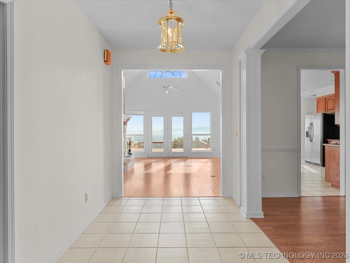 100 Winters Way Property Photo 9