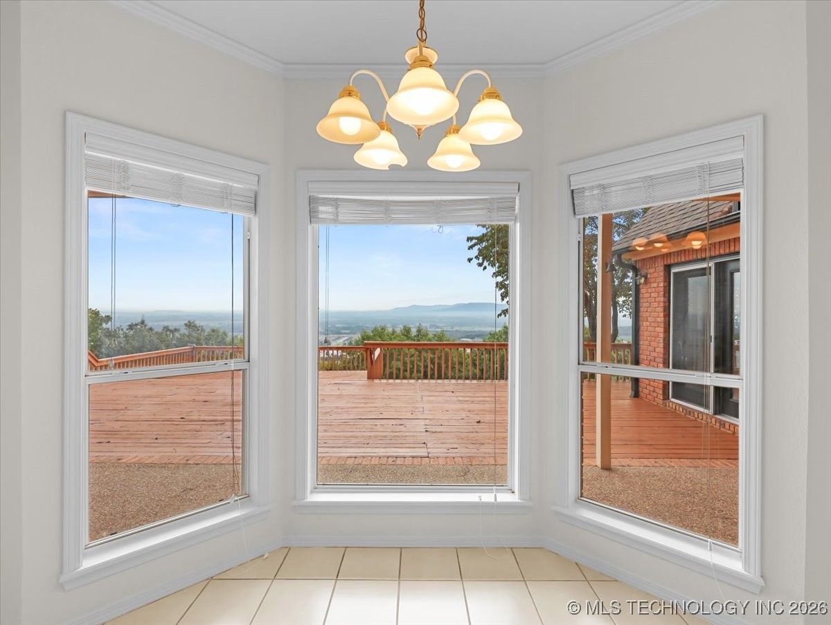 100 Winters Way Property Photo 12