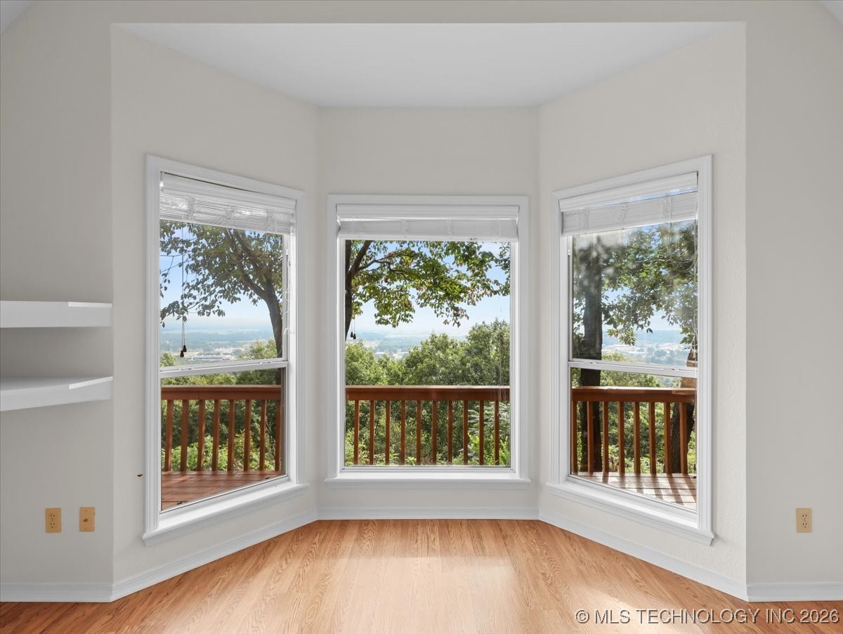 100 Winters Way Property Photo 26