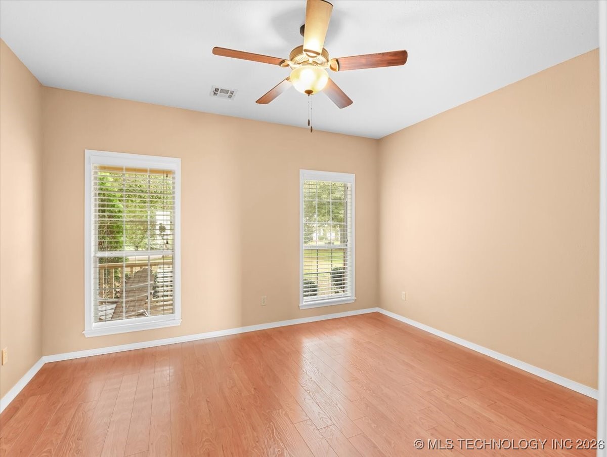 100 Winters Way Property Photo 32