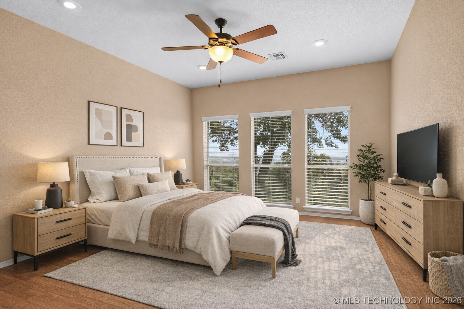 100 Winters Way Property Photo 43