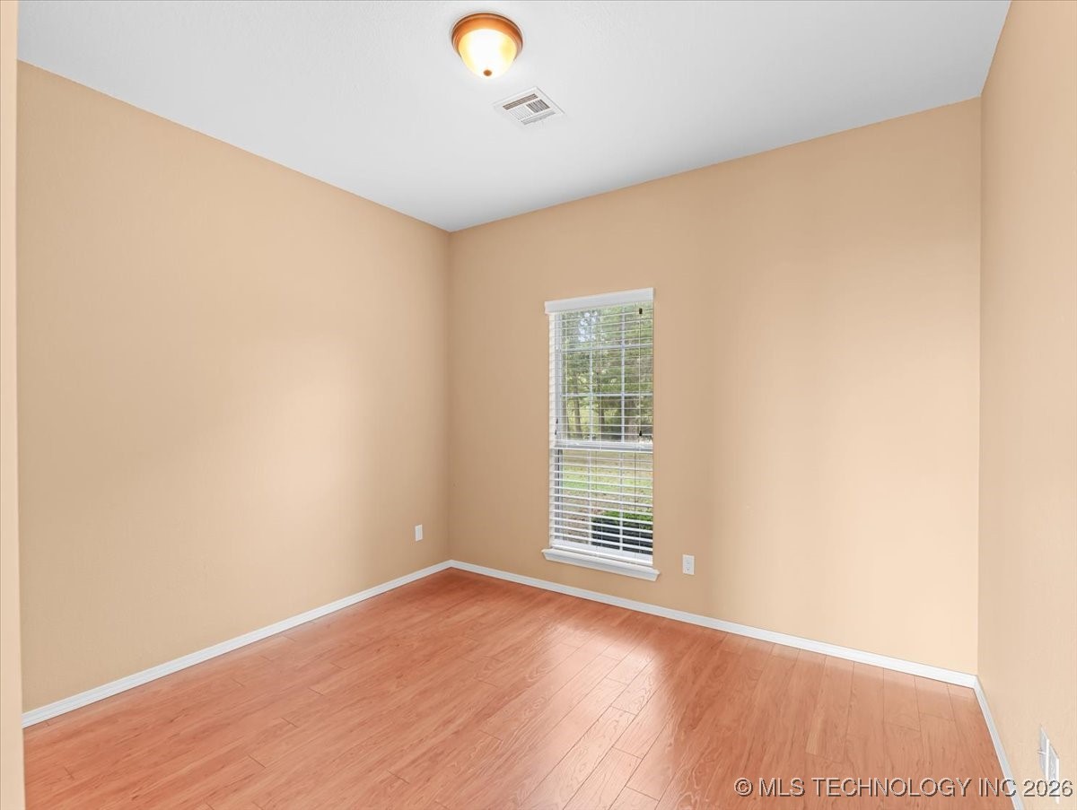 100 Winters Way Property Photo 45