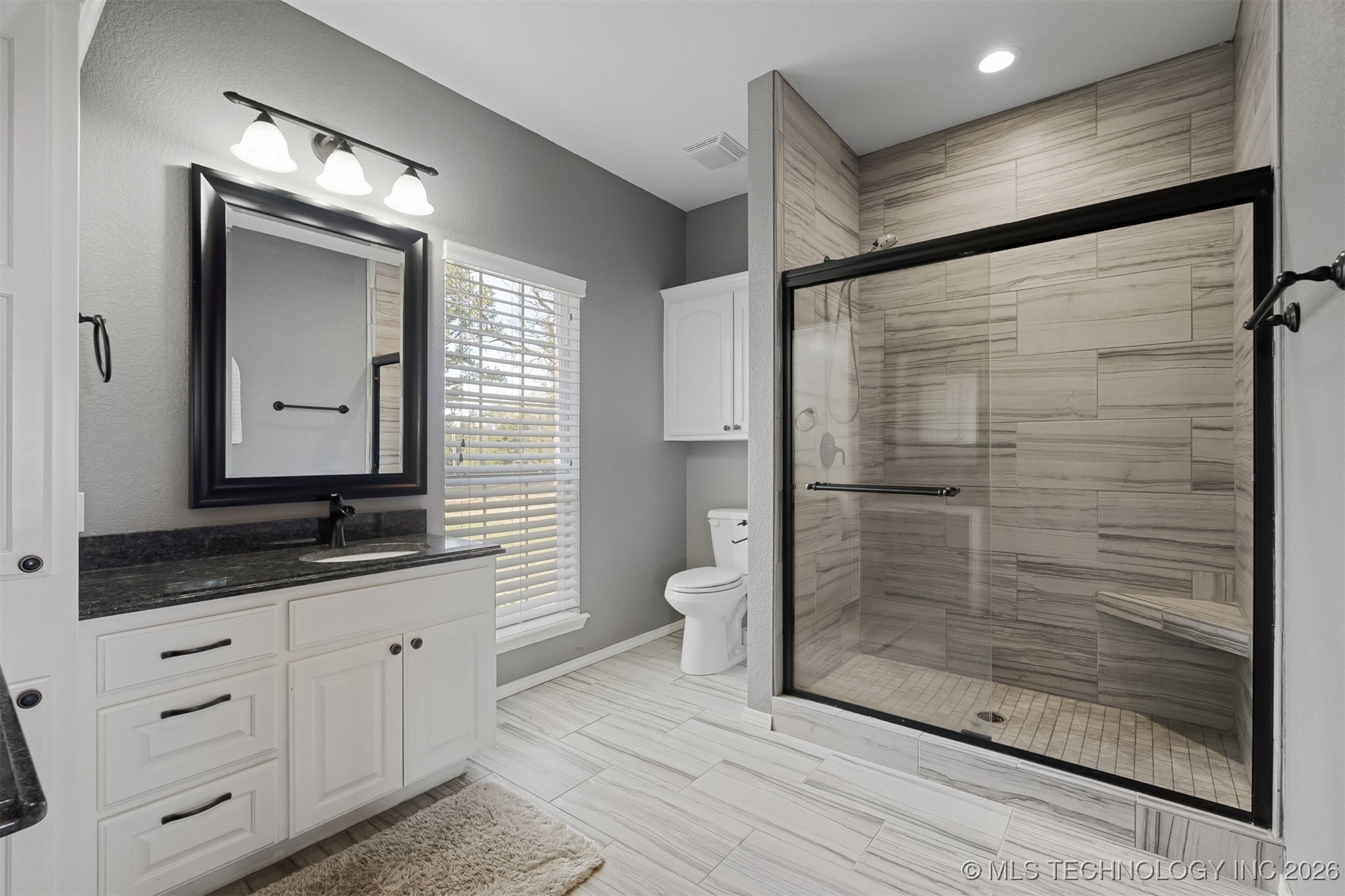 100 Winters Way Property Photo 51