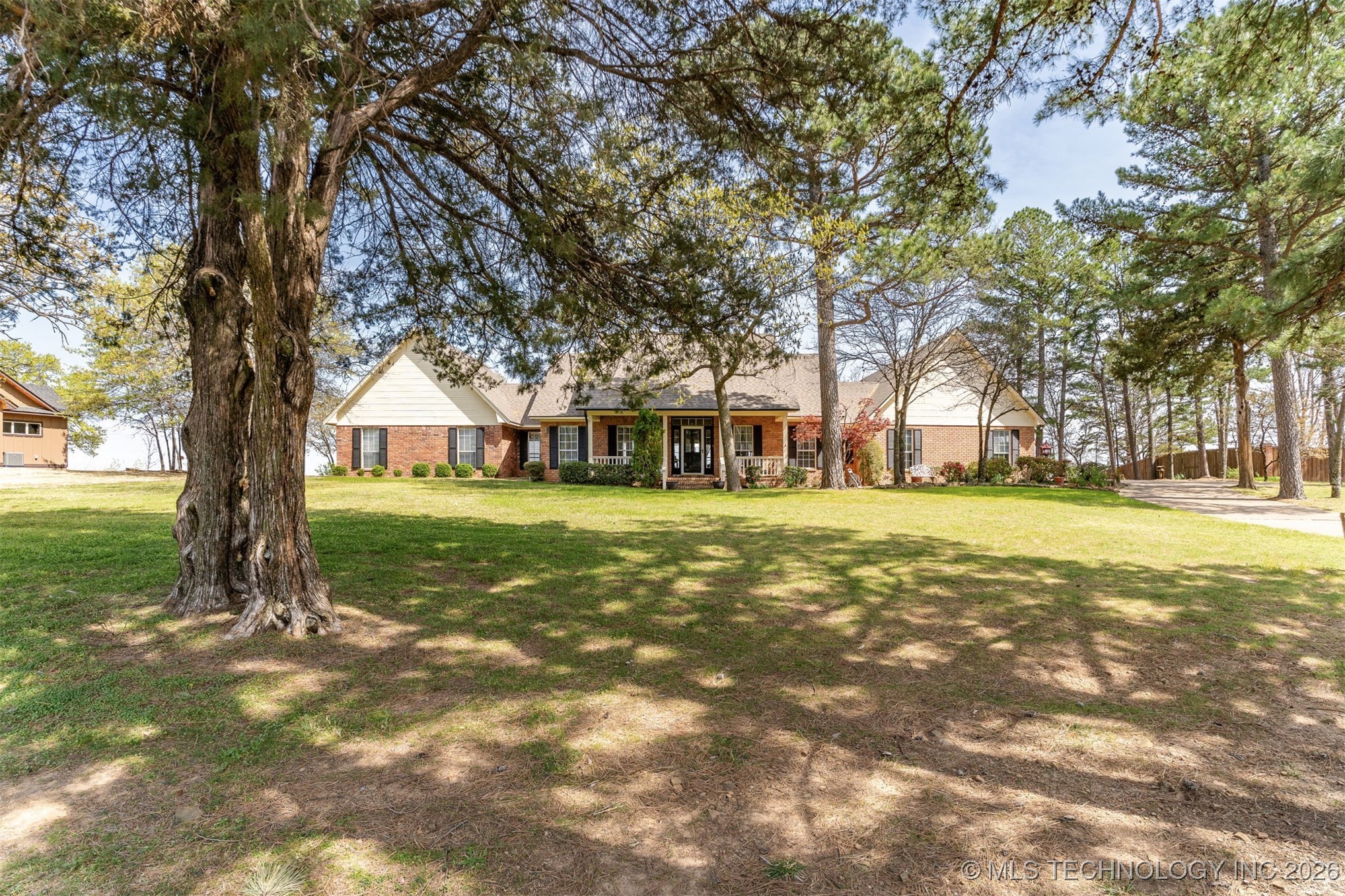 100 Winters Way Property Photo 52