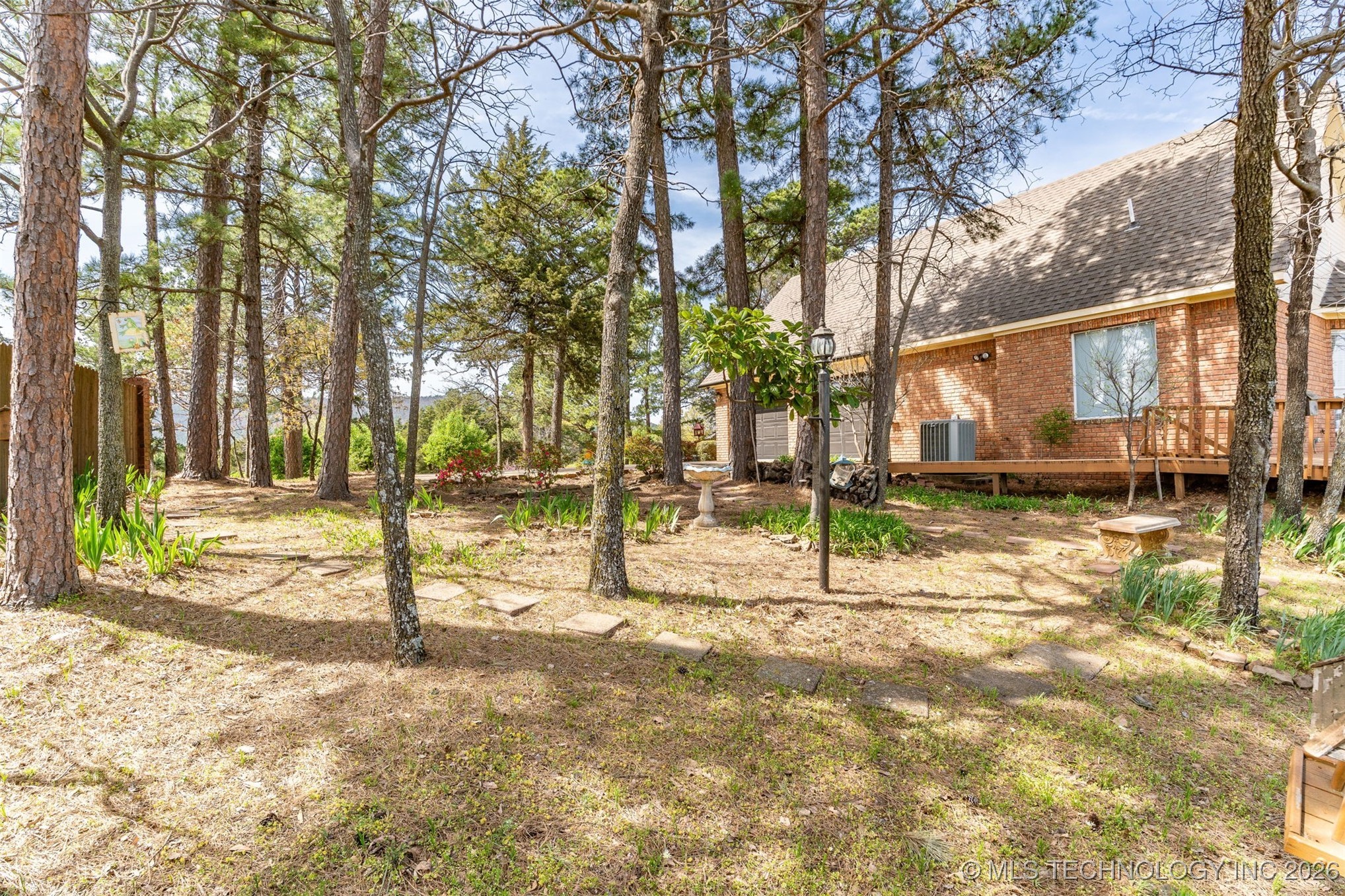 100 Winters Way Property Photo 53