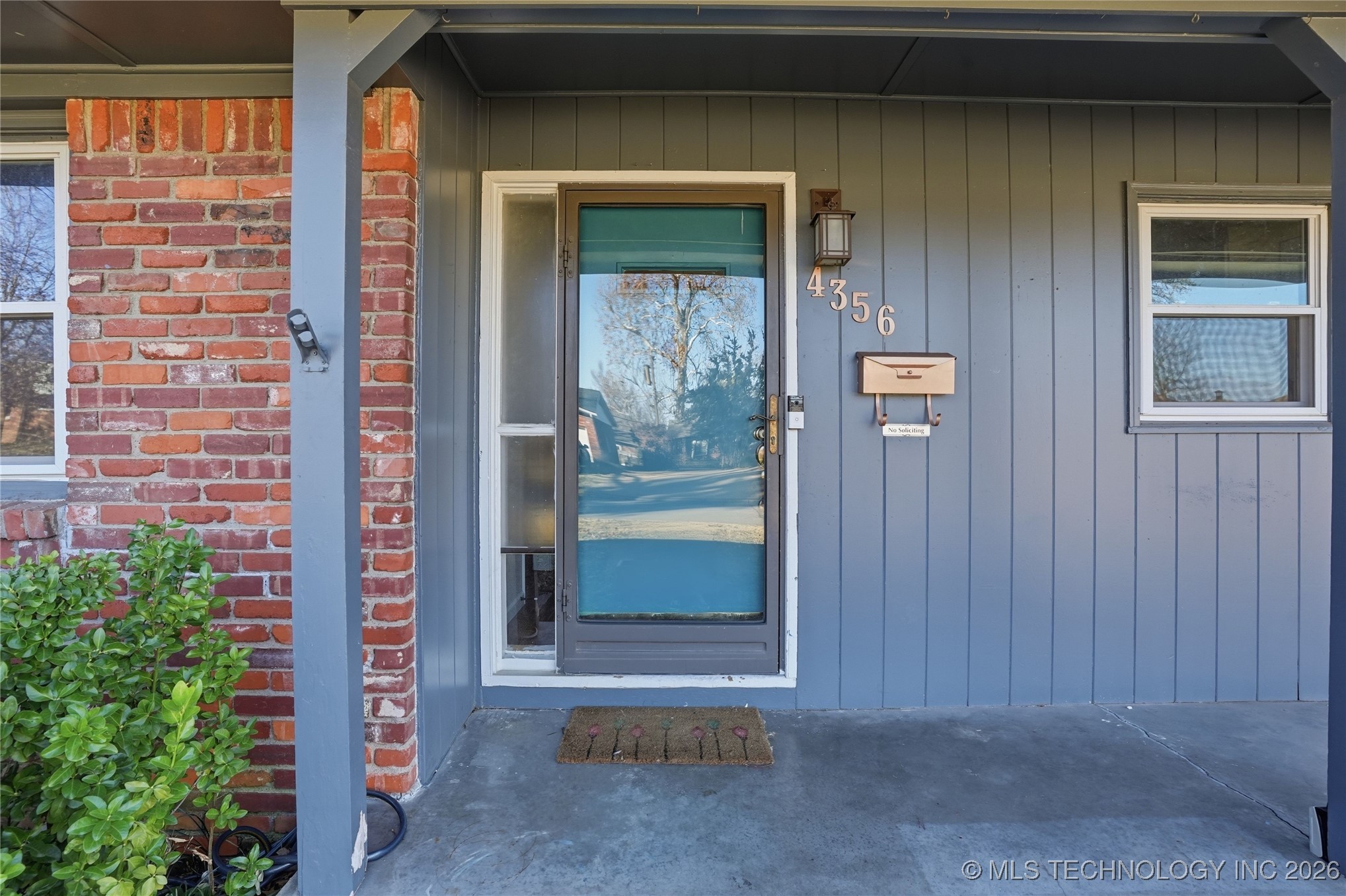 4356 E 56th Place Property Photo 4