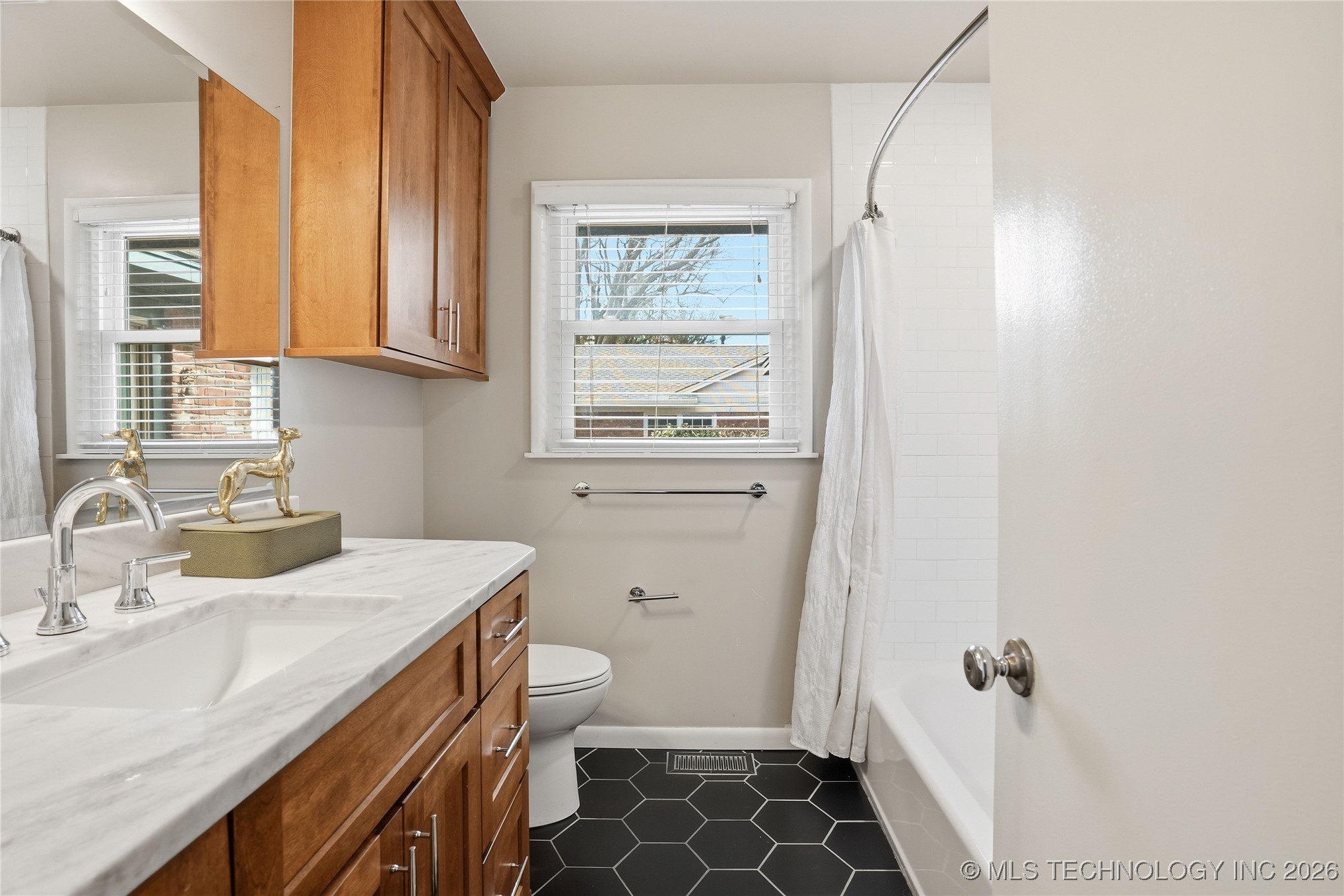 4356 E 56th Place Property Photo 29