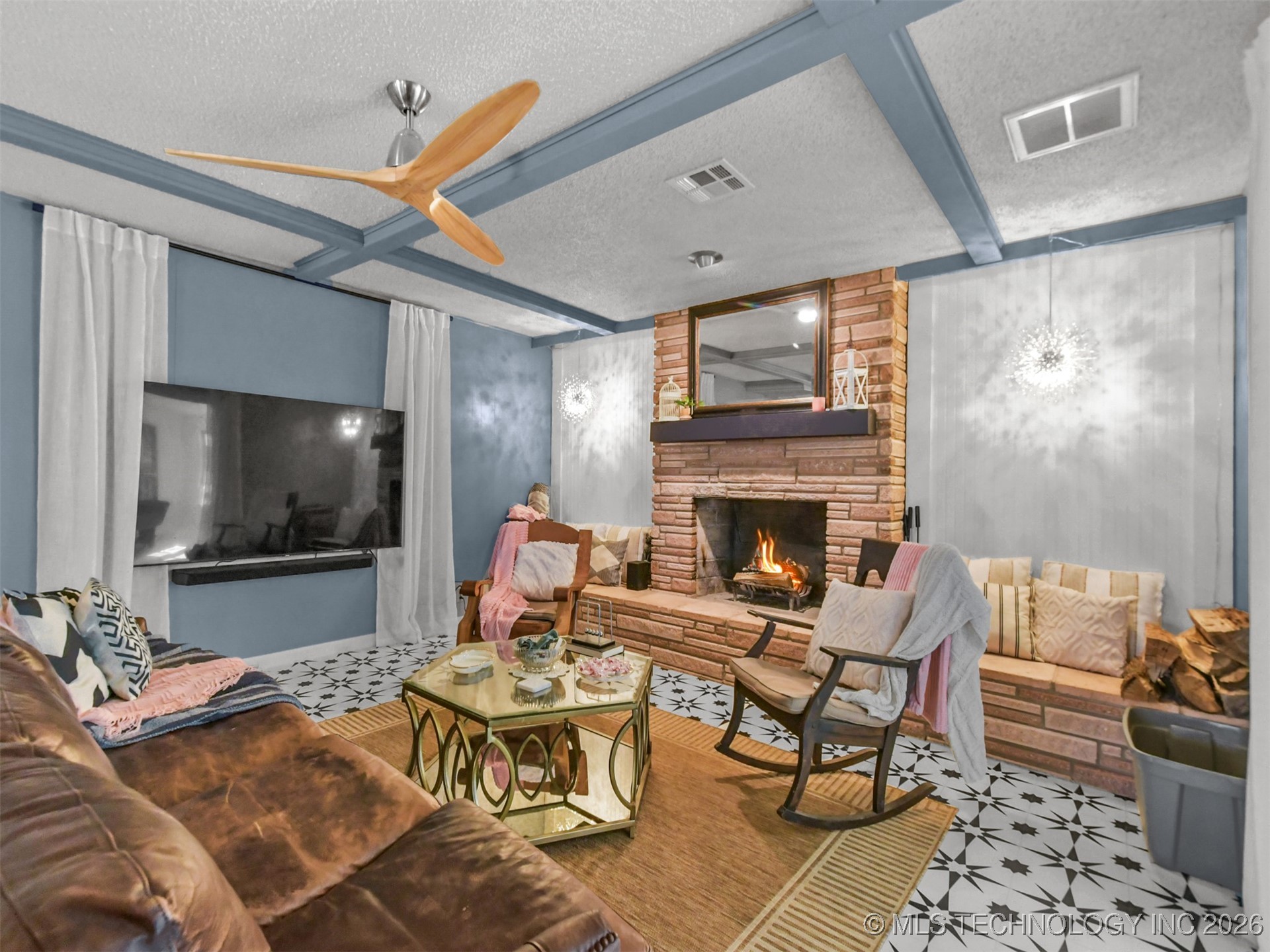 251 Dogwood Property Photo 5