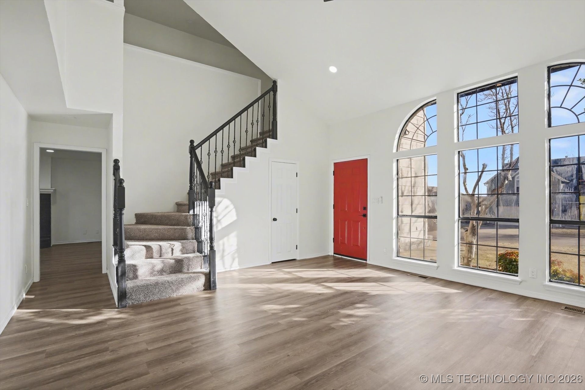 9240 S 95th East Avenue Property Photo 6