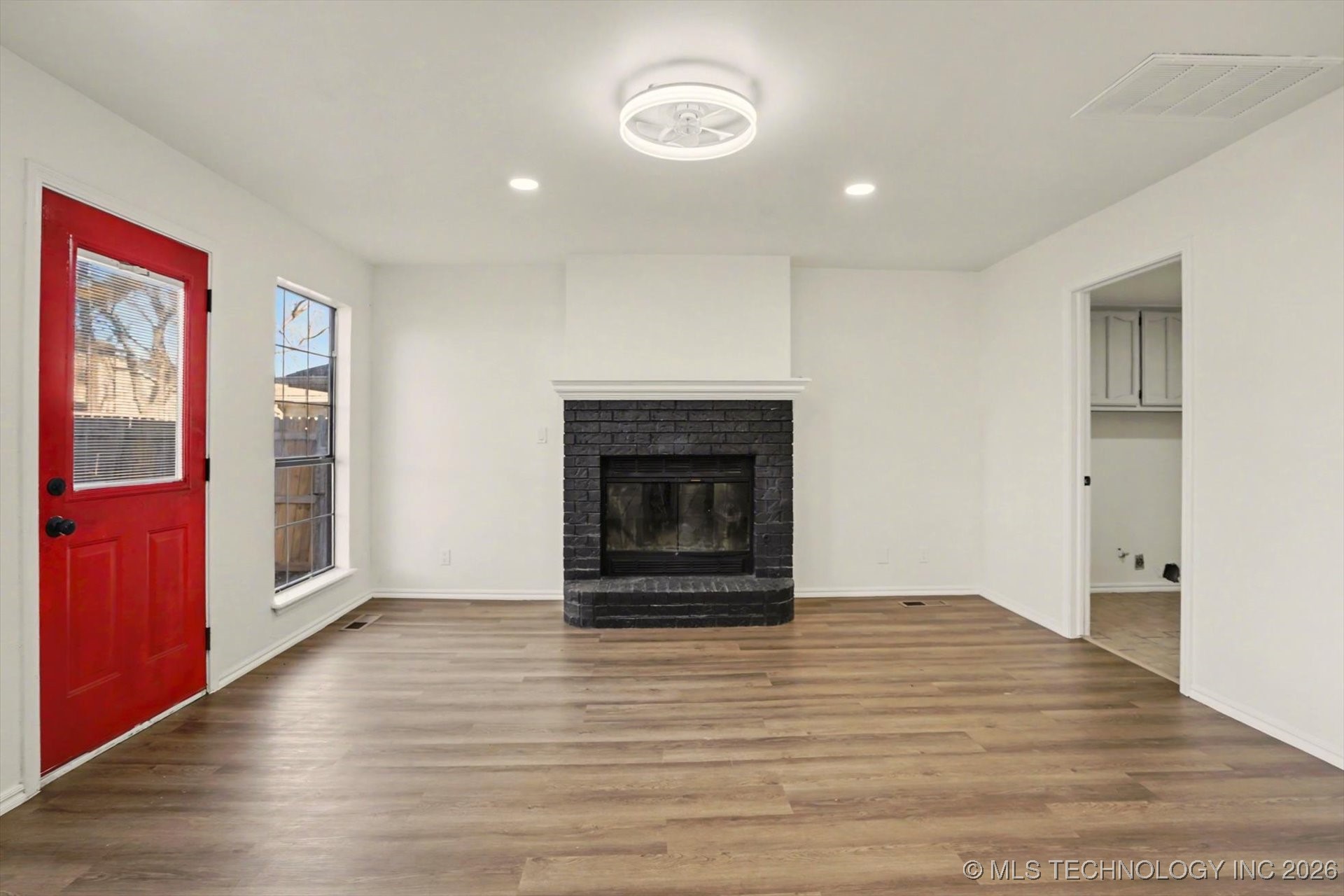 9240 S 95th East Avenue Property Photo 15