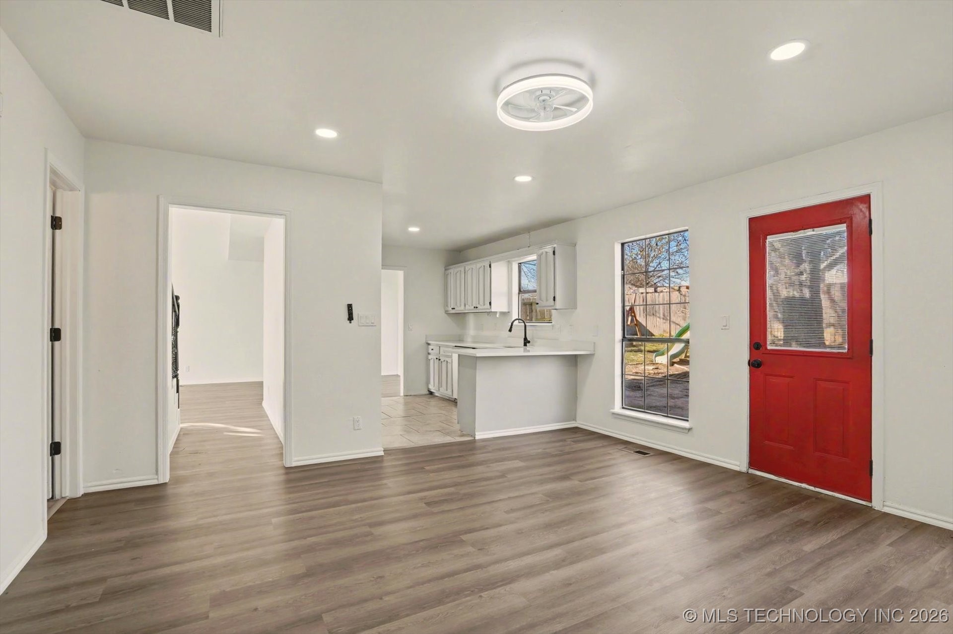 9240 S 95th East Avenue Property Photo 16