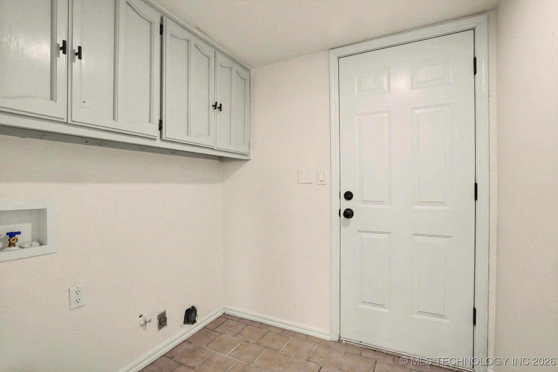 9240 S 95th East Avenue Property Photo 19