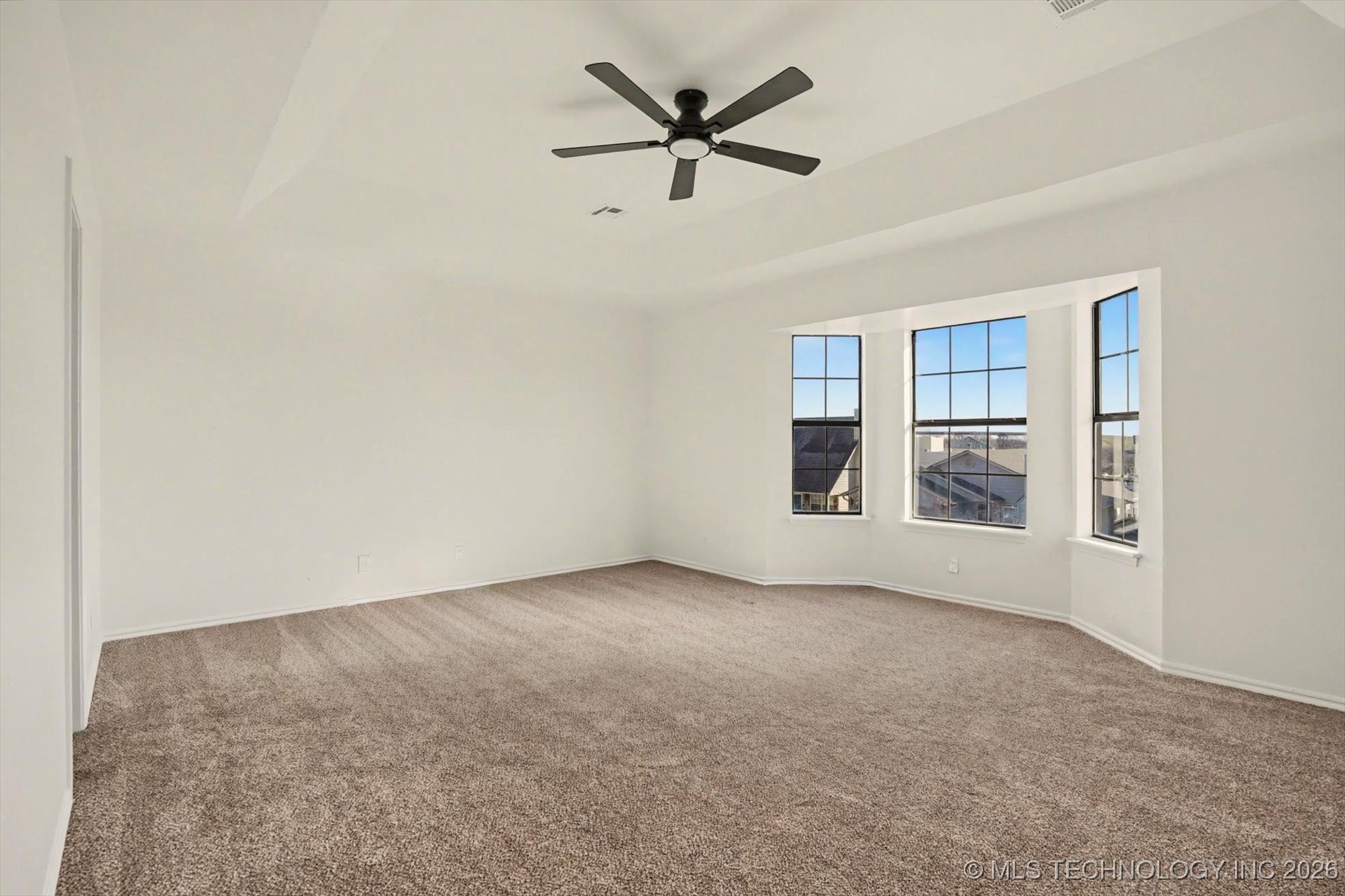 9240 S 95th East Avenue Property Photo 23