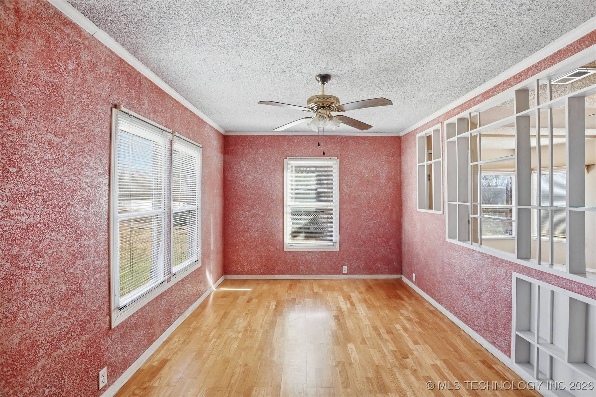 1005 Parkland Drive Property Photo 4