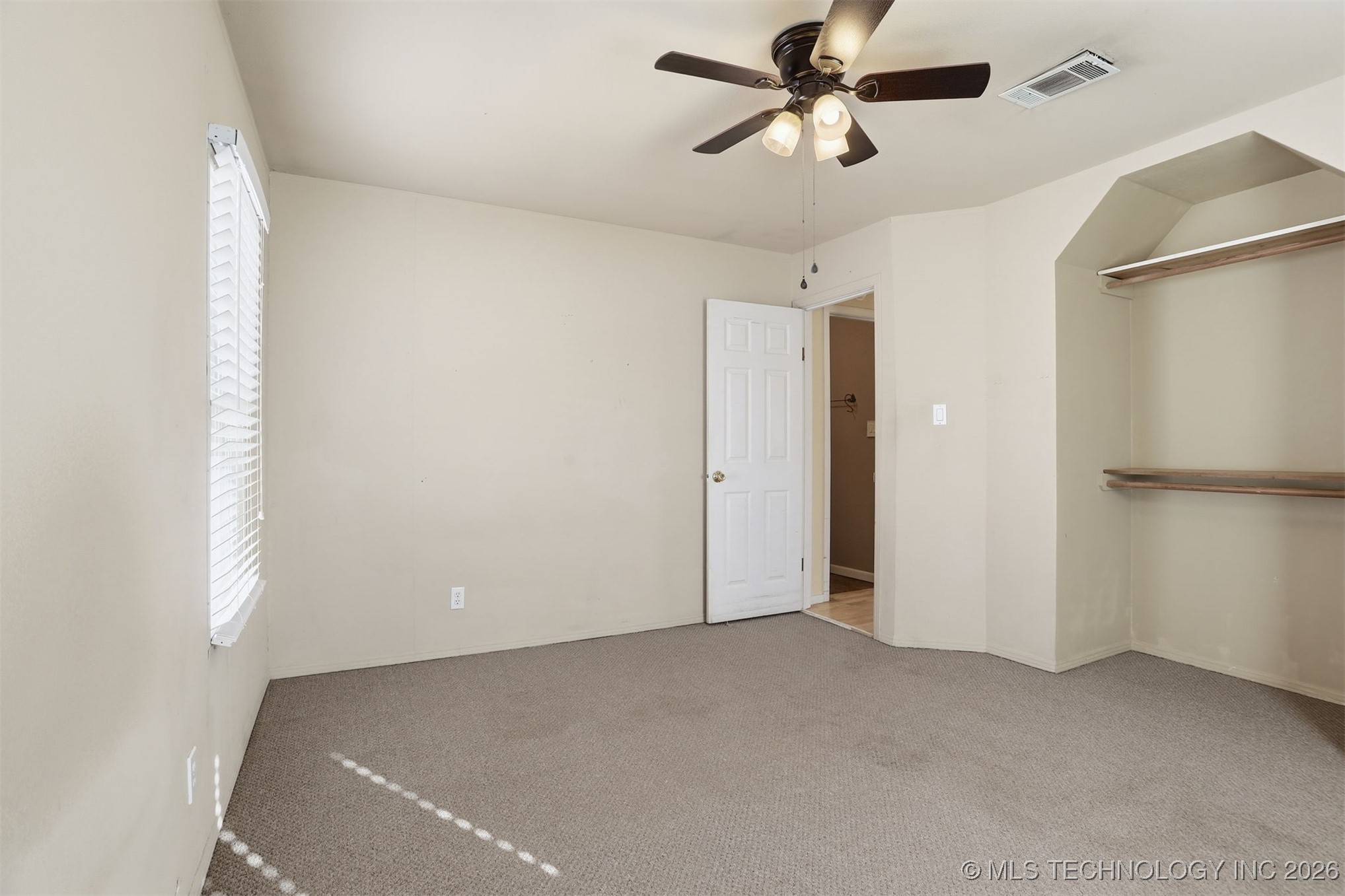 1005 Parkland Drive Property Photo 11