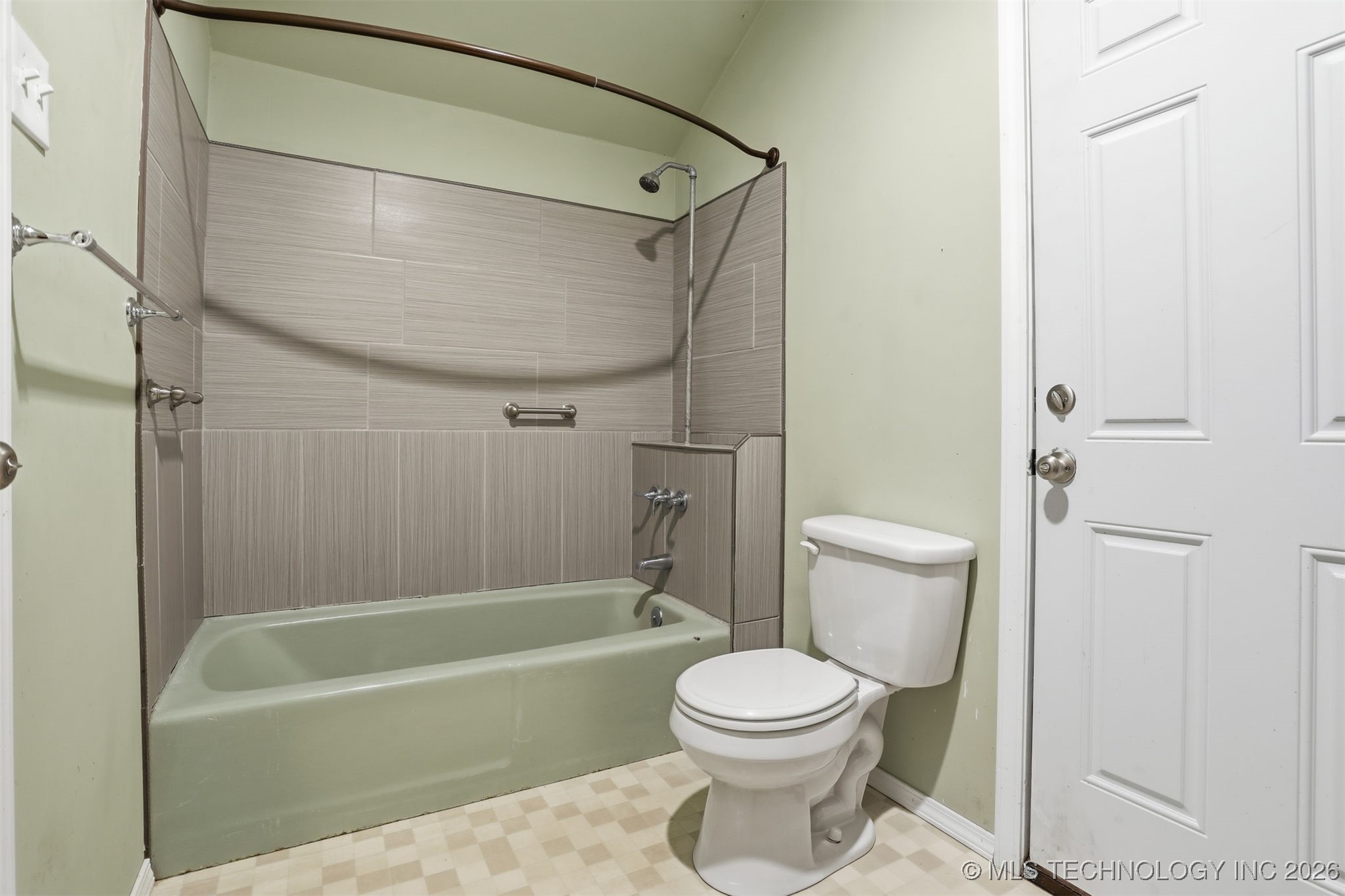 1005 Parkland Drive Property Photo 14