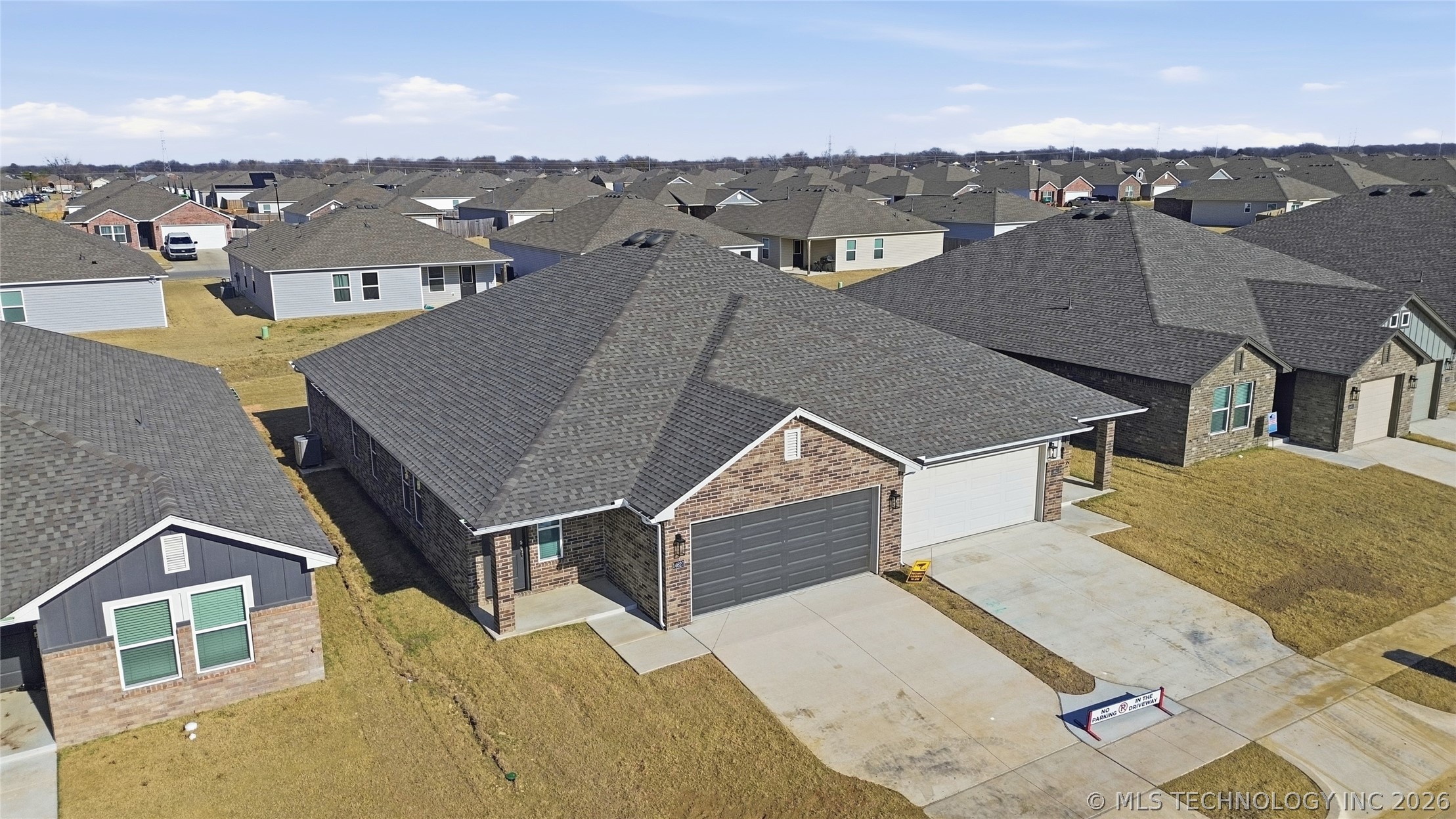 14627 E 39th Place S Property Photo 3