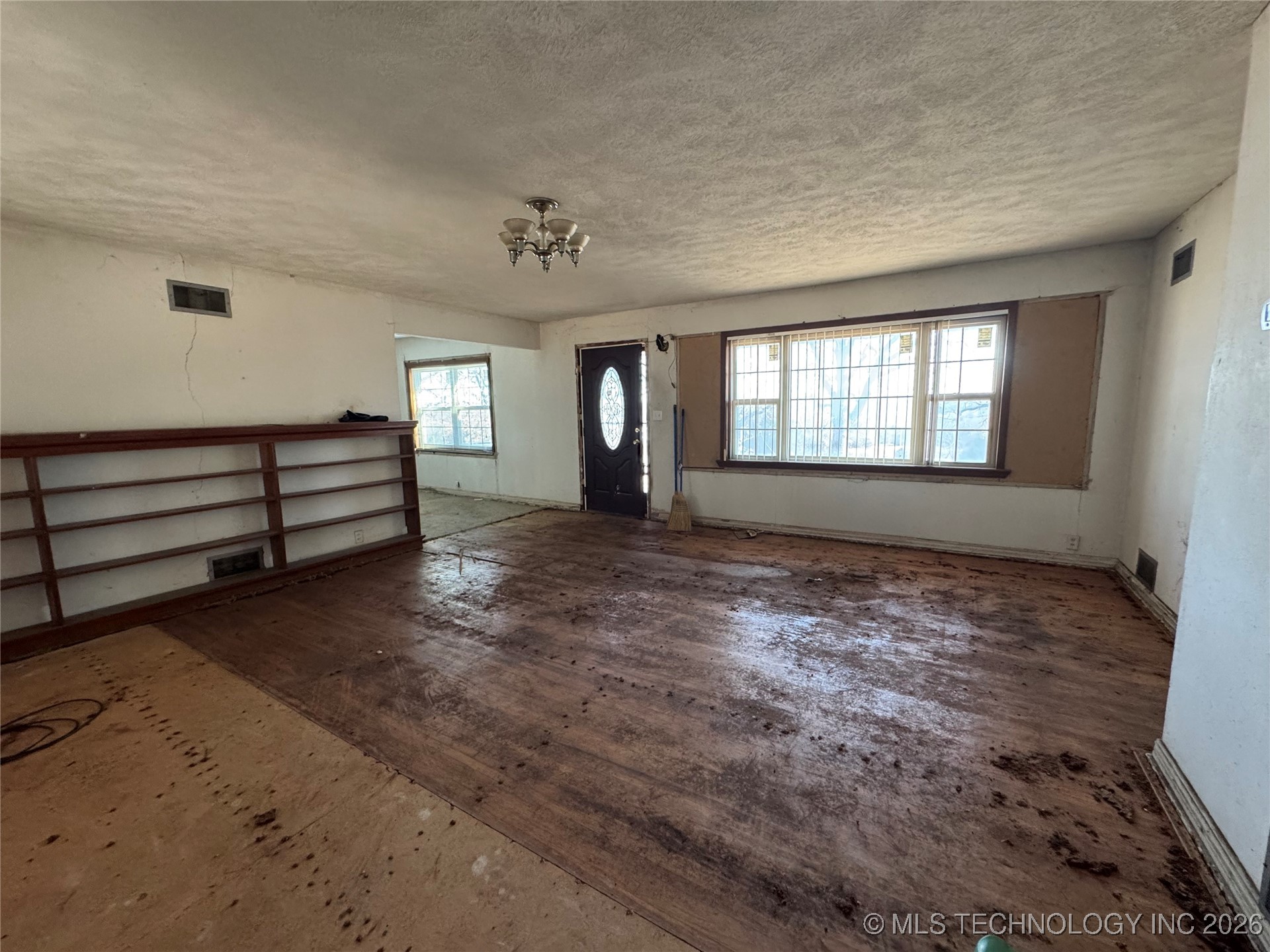 8072 S Us Hwy 69 Property Photo 3