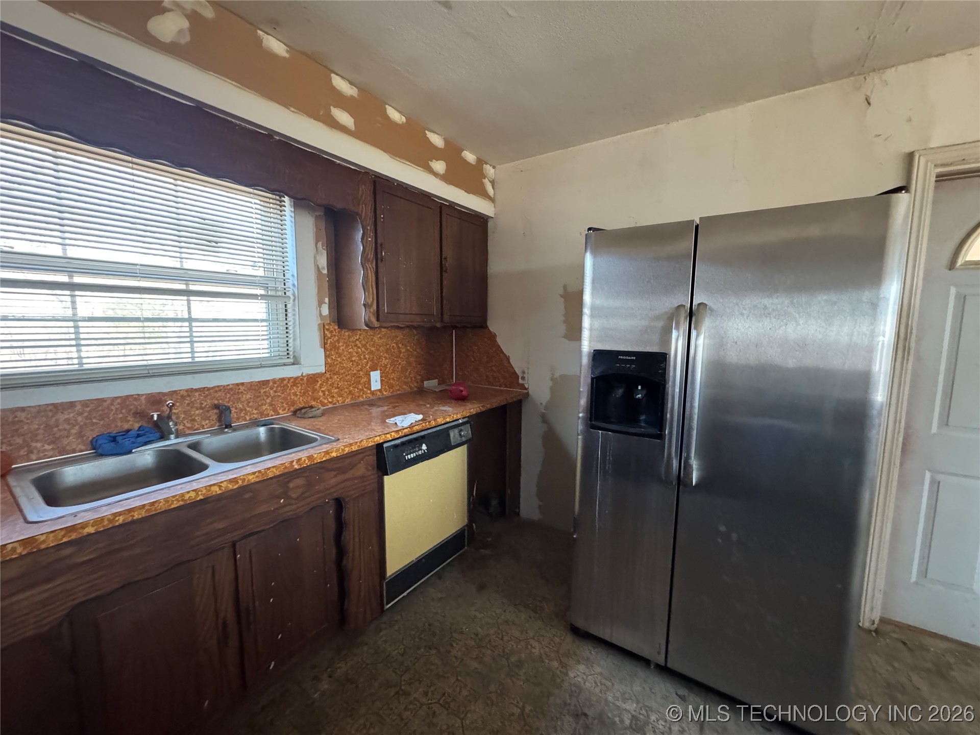 8072 S Us Hwy 69 Property Photo 7