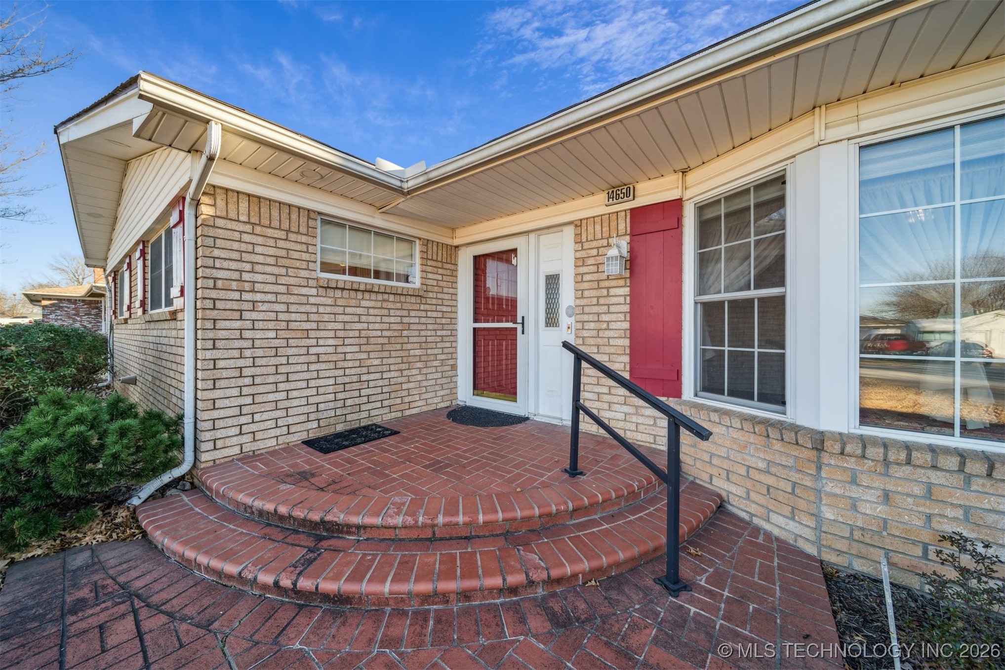 14650 E 11th Place Property Photo 3